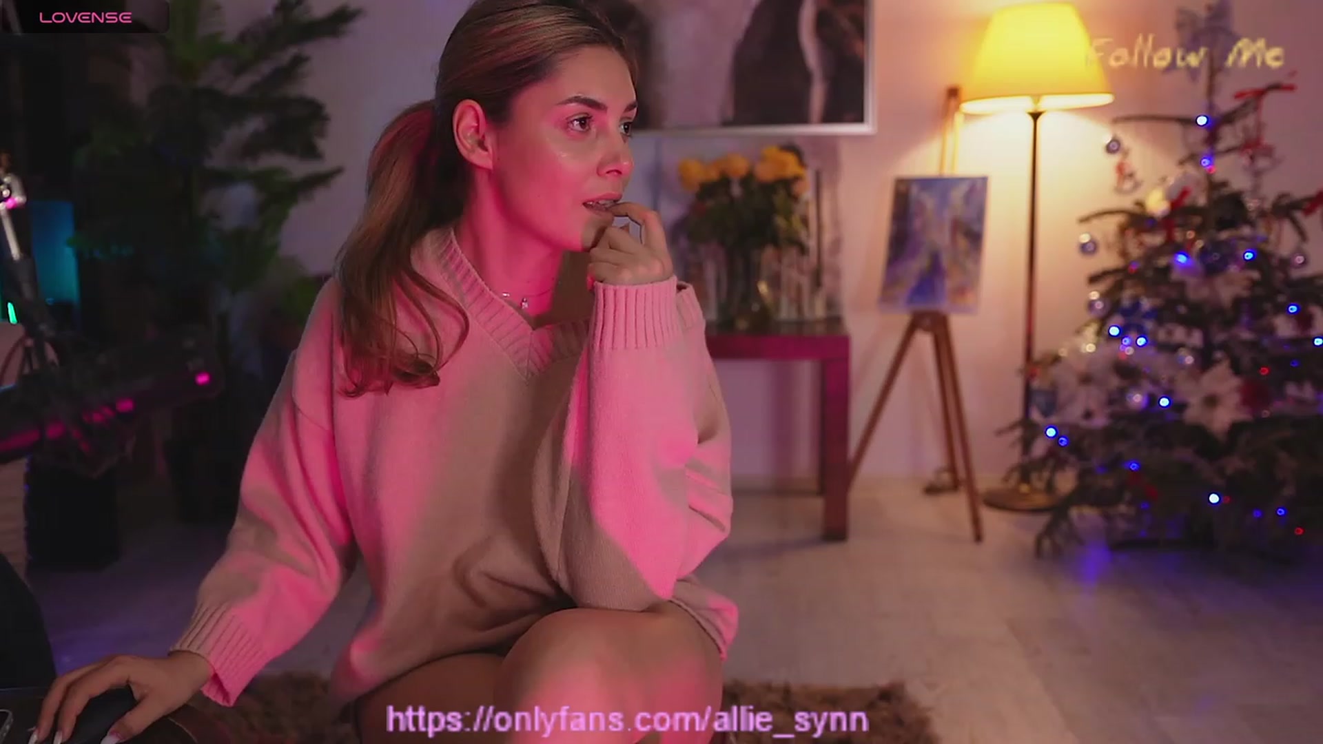 Gallery image thumbnail from Allie_Synn's myfreecams stream on, 12/27/2023, 16:37 image 2 of 20