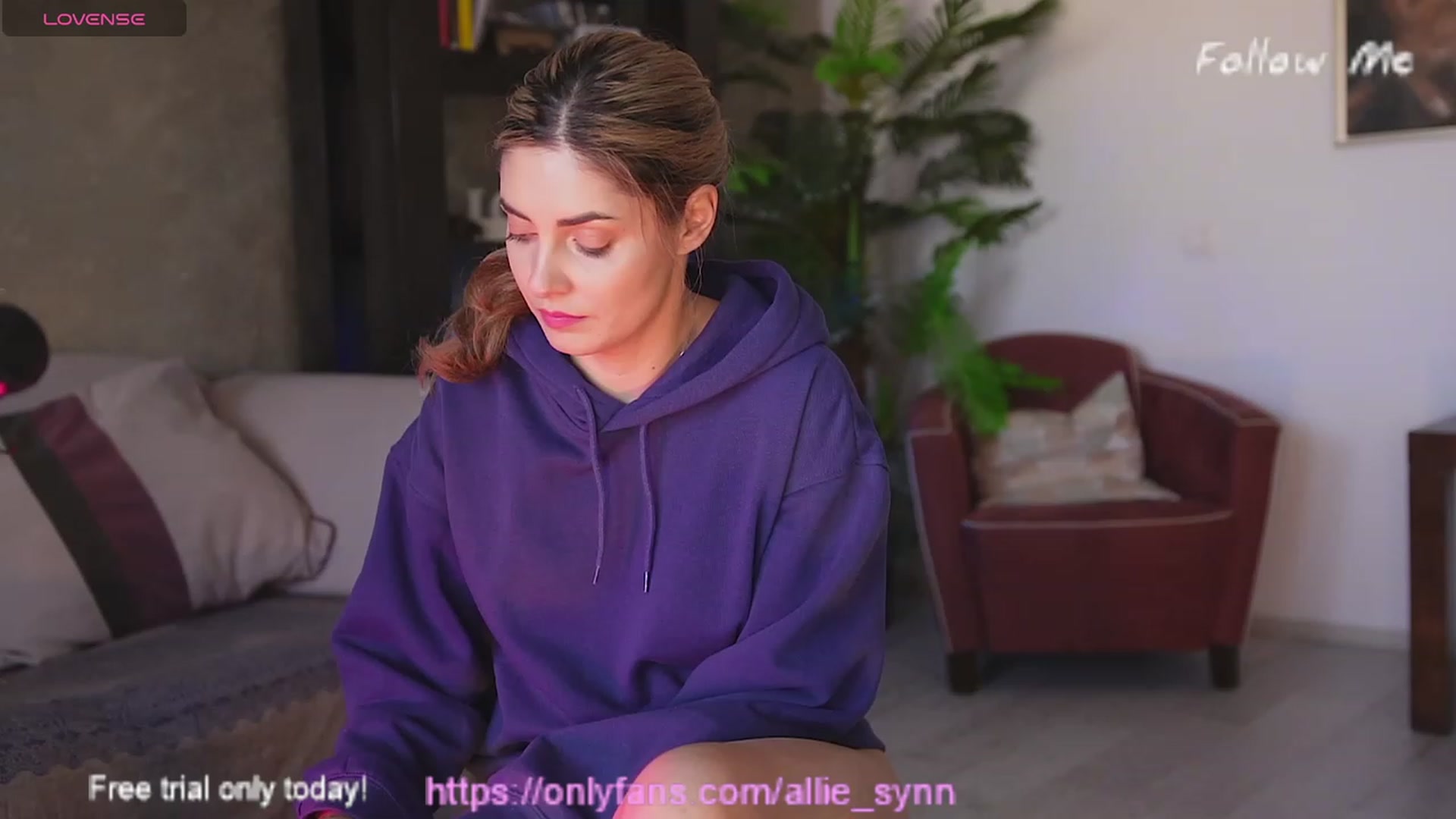Gallery image thumbnail from Allie_Synn's myfreecams stream on, 12/28/2023, 14:52 image 1 of 20