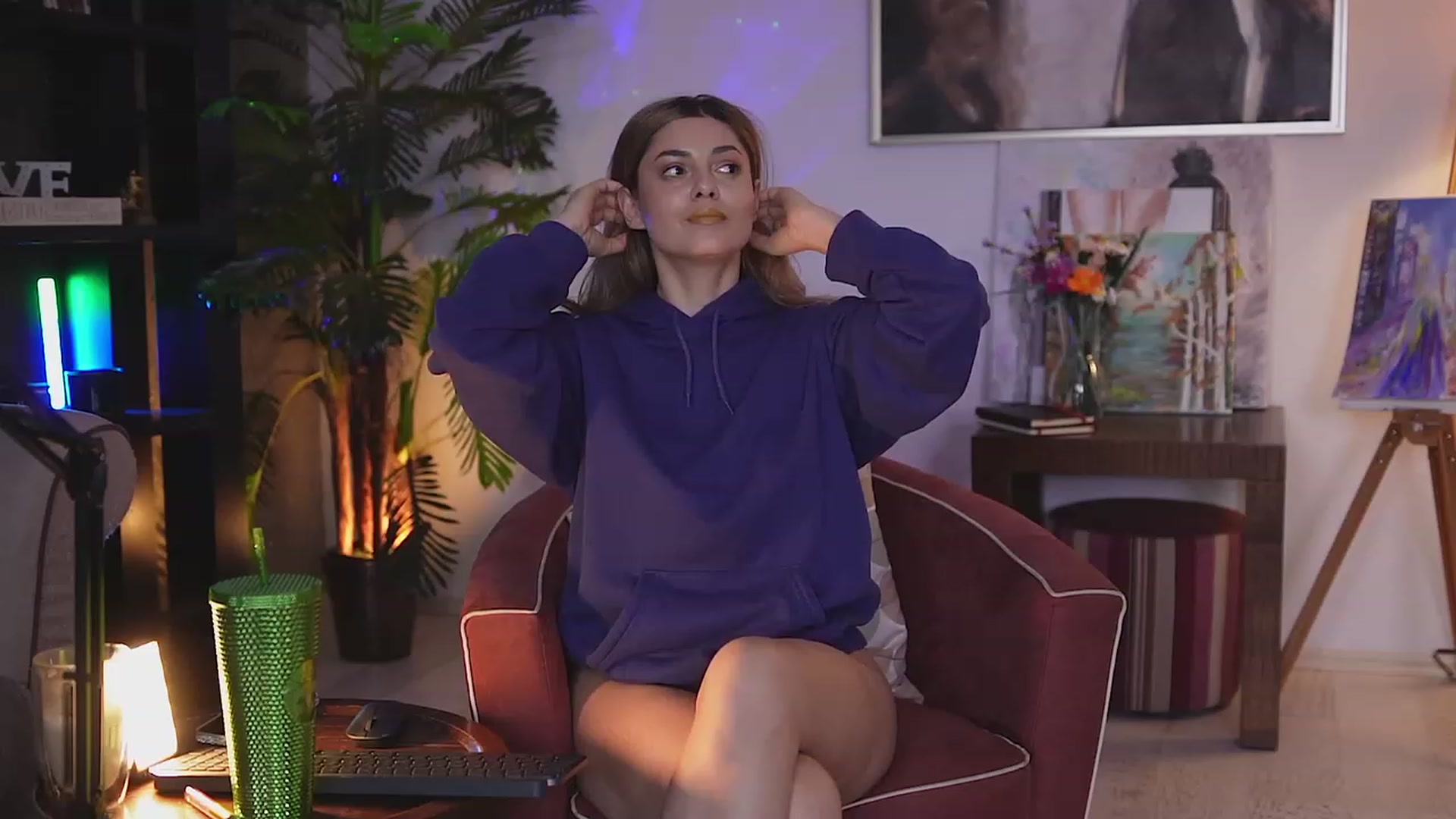Gallery image thumbnail from Allie_Synn's myfreecams stream on, 01/08/2024, 09:11 image 3 of 20