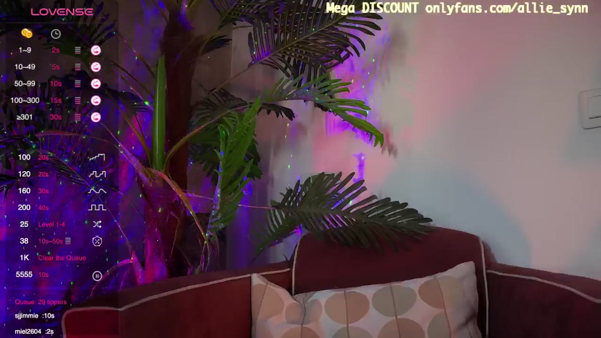 Gallery image thumbnail from Allie_Synn's myfreecams stream on, 05/26/2024, 08:09 image 6 of 20