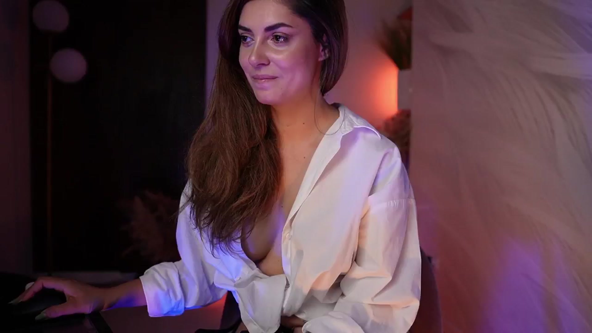 Gallery image thumbnail from Allie_Synn's myfreecams stream on, 09/15/2024, 05:57 image 15 of 20