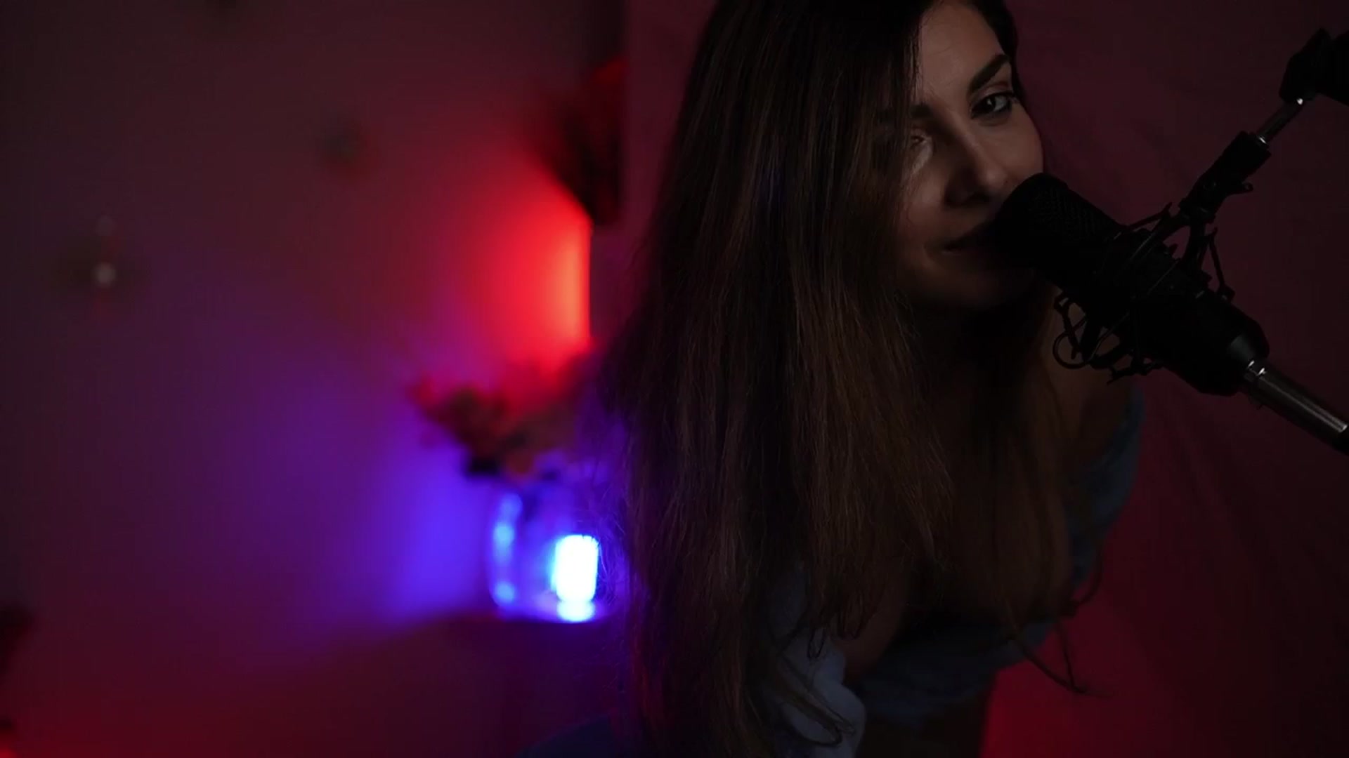 Gallery image thumbnail from Allie_Synn's myfreecams stream on, 10/26/2024, 07:59 image 1 of 20