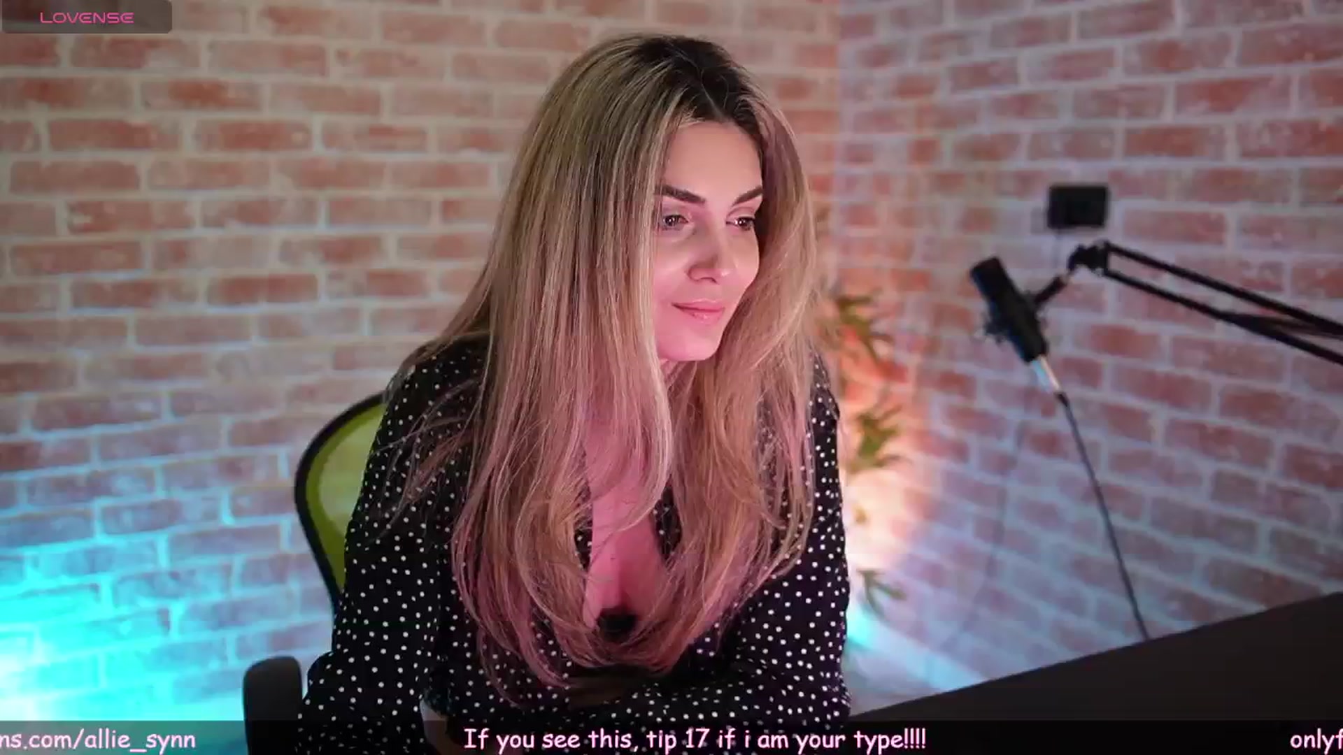 Gallery image thumbnail from Allie_Synn's myfreecams stream on, 01/11/2025, 09:45 image 20 of 20