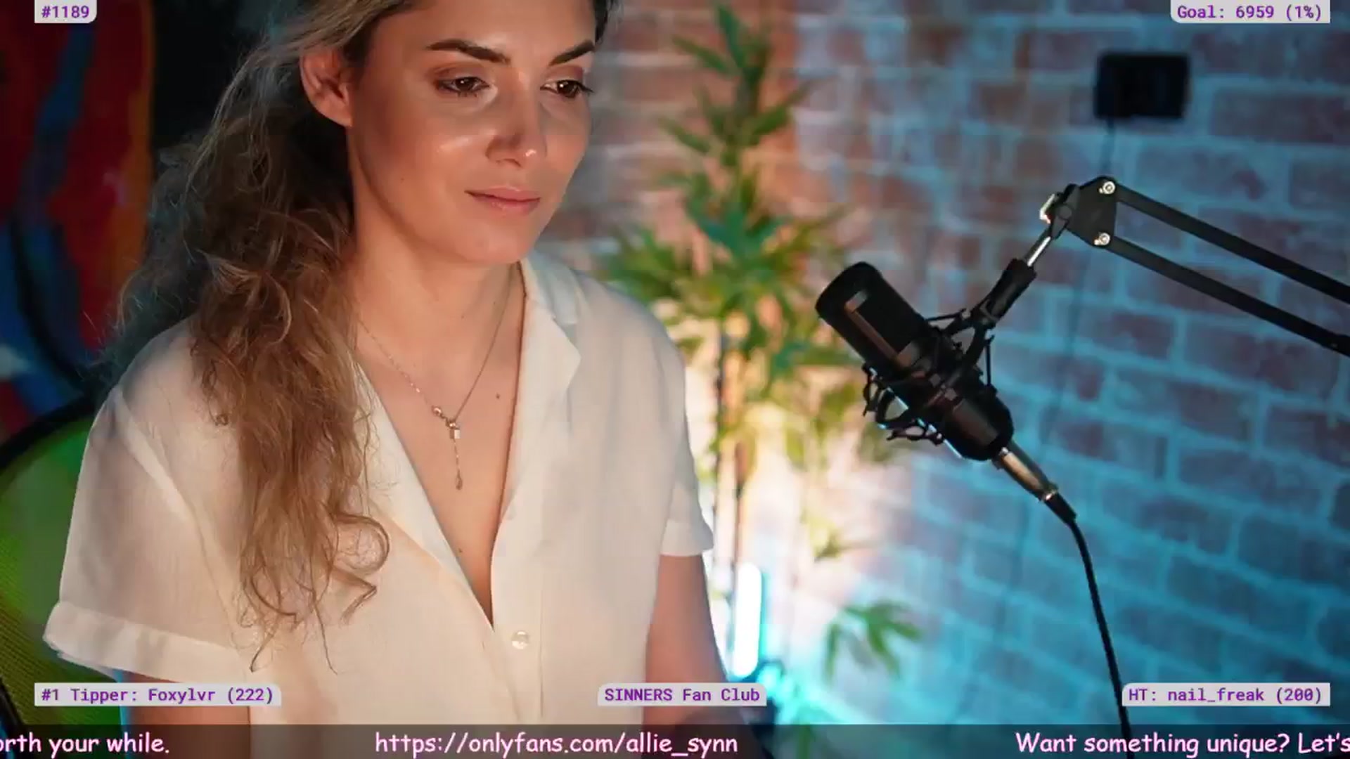 Gallery image thumbnail from Allie_Synn's myfreecams stream on, 01/30/2025, 07:10 image 19 of 20