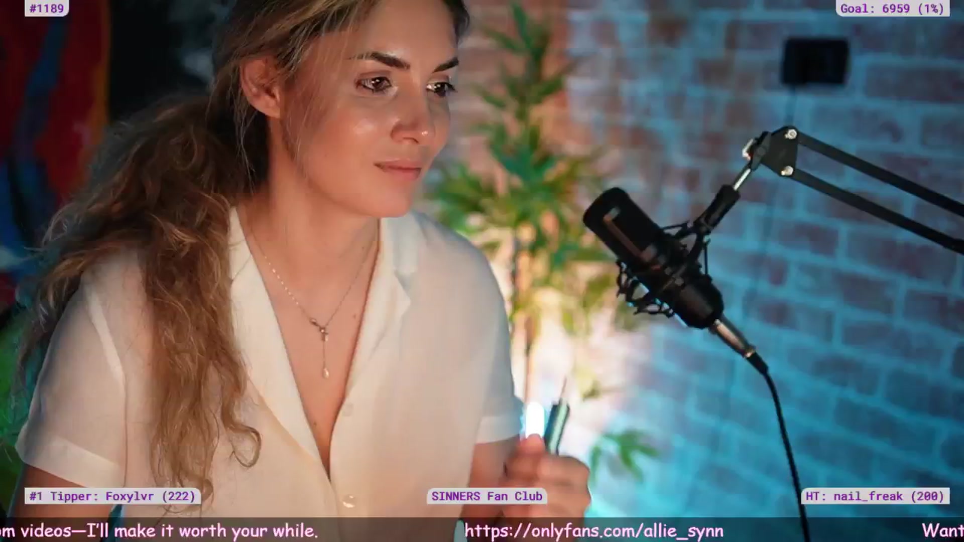 Gallery image thumbnail from Allie_Synn's myfreecams stream on, 01/30/2025, 07:10 image 11 of 20