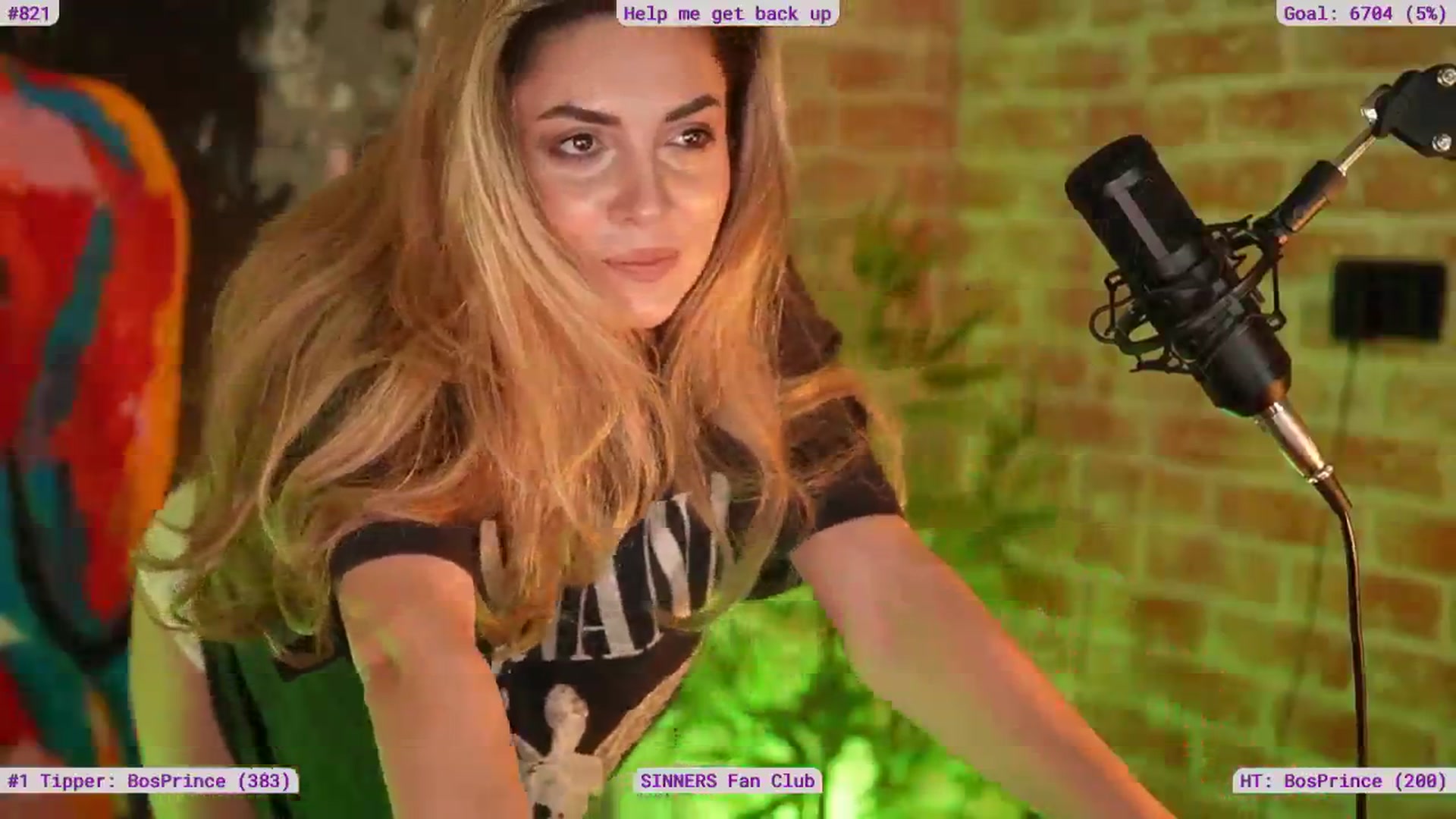 Gallery image thumbnail from Allie_Synn's myfreecams stream on, 02/06/2025, 14:11 image 3 of 20