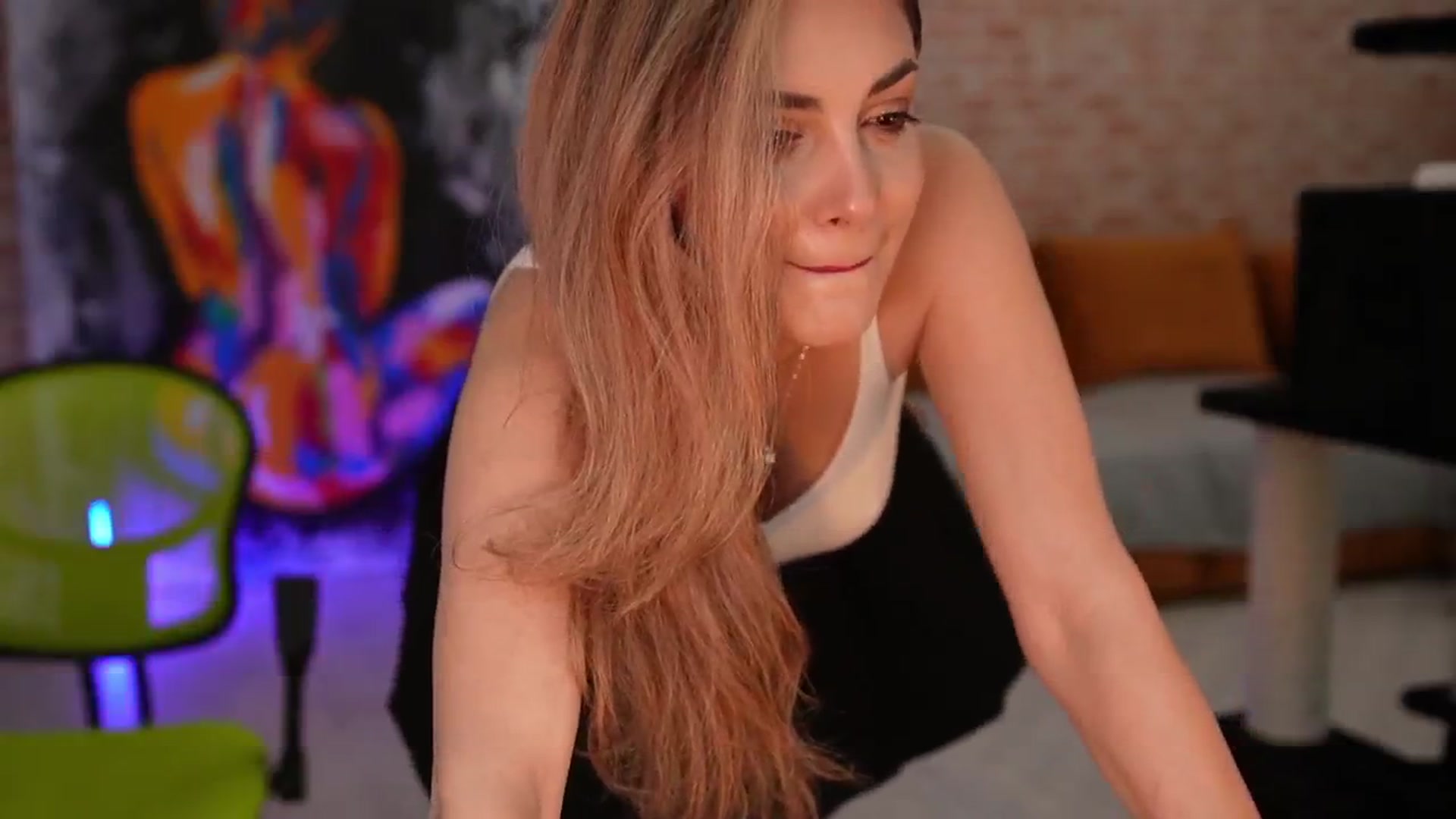 Gallery image thumbnail from Allie_Synn's myfreecams stream on, 02/19/2025, 11:06 image 15 of 20