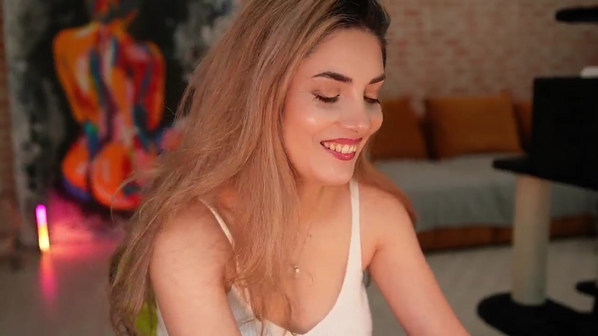 Gallery image thumbnail from Allie_Synn's myfreecams stream on, 02/19/2025, 11:06 image 6 of 20