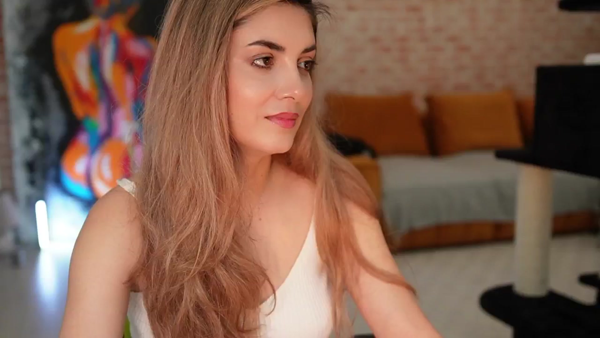 Gallery image thumbnail from Allie_Synn's myfreecams stream on, 02/19/2025, 11:47 image 11 of 20