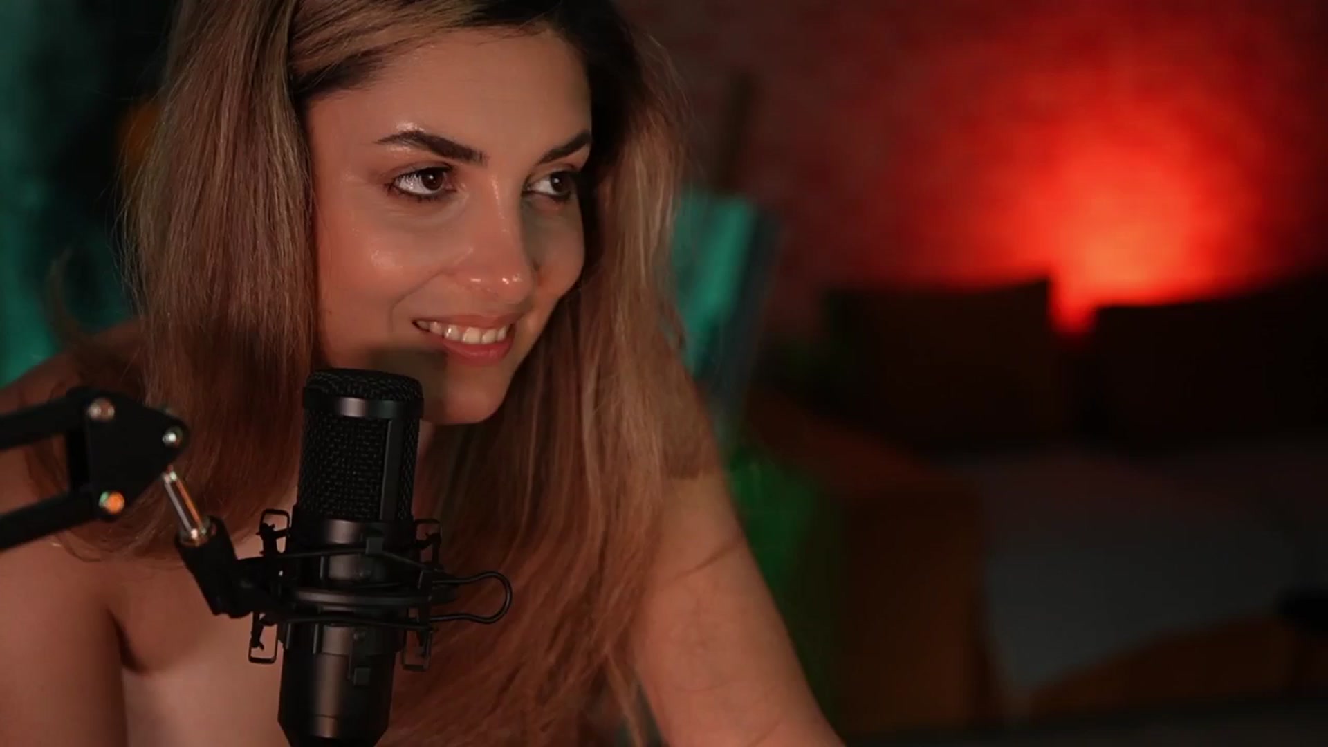Gallery image thumbnail from Allie_Synn's myfreecams stream on, 03/01/2025, 10:03 image 19 of 20