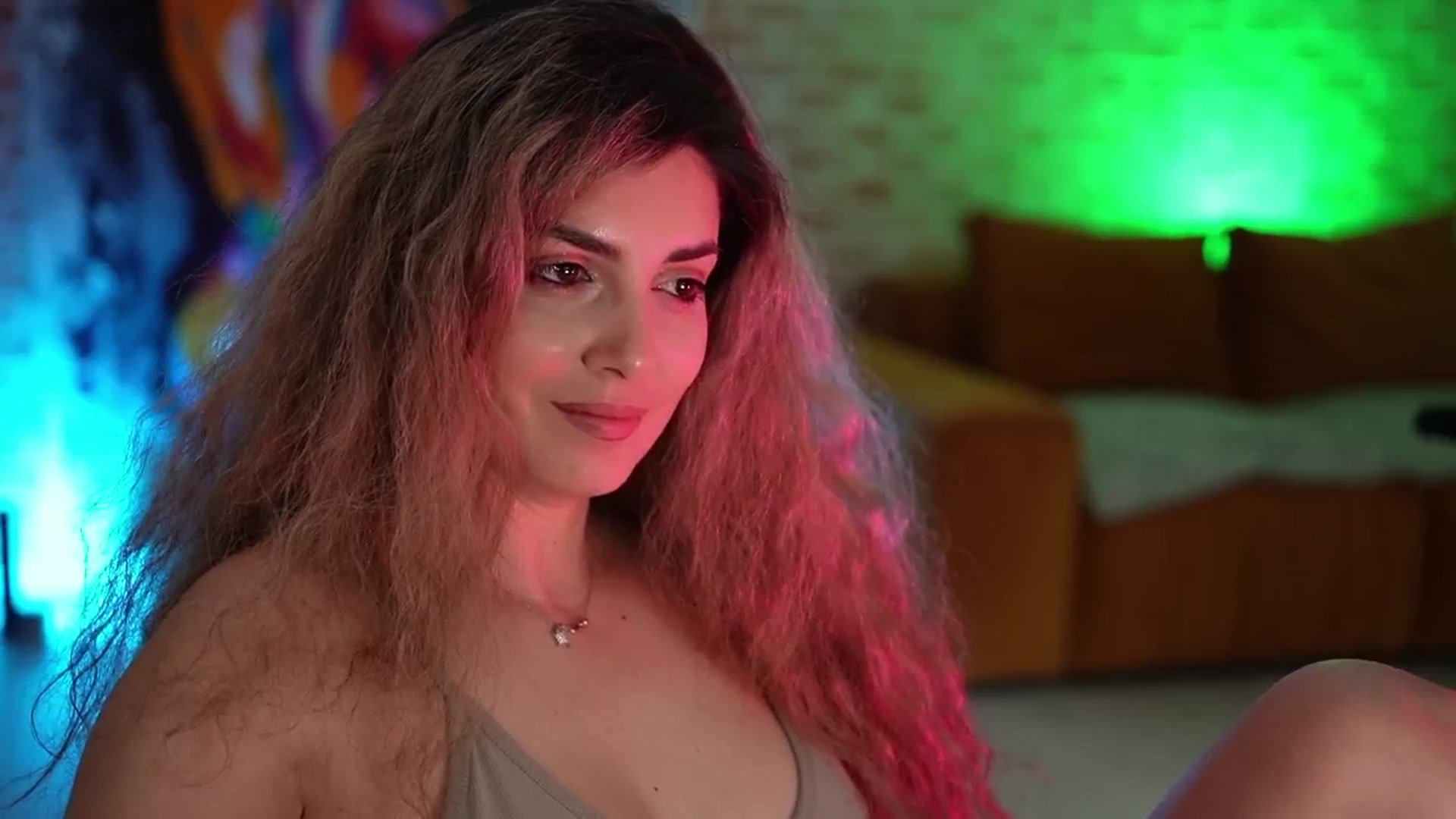 Gallery image thumbnail from Allie_Synn's myfreecams stream on, 04/14/2025, 11:32 image 14 of 20