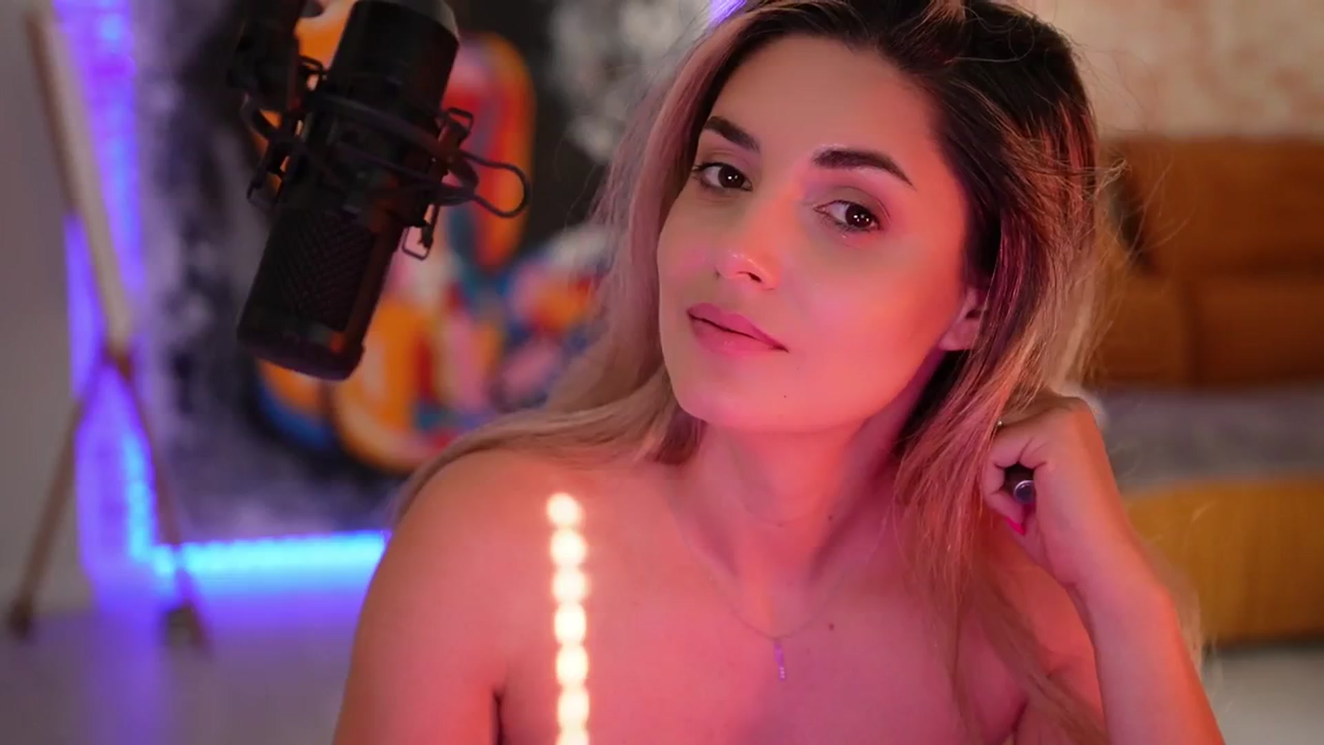 Gallery image thumbnail from Allie_Synn's myfreecams stream on, 07/24/2025, 15:16 image 13 of 20