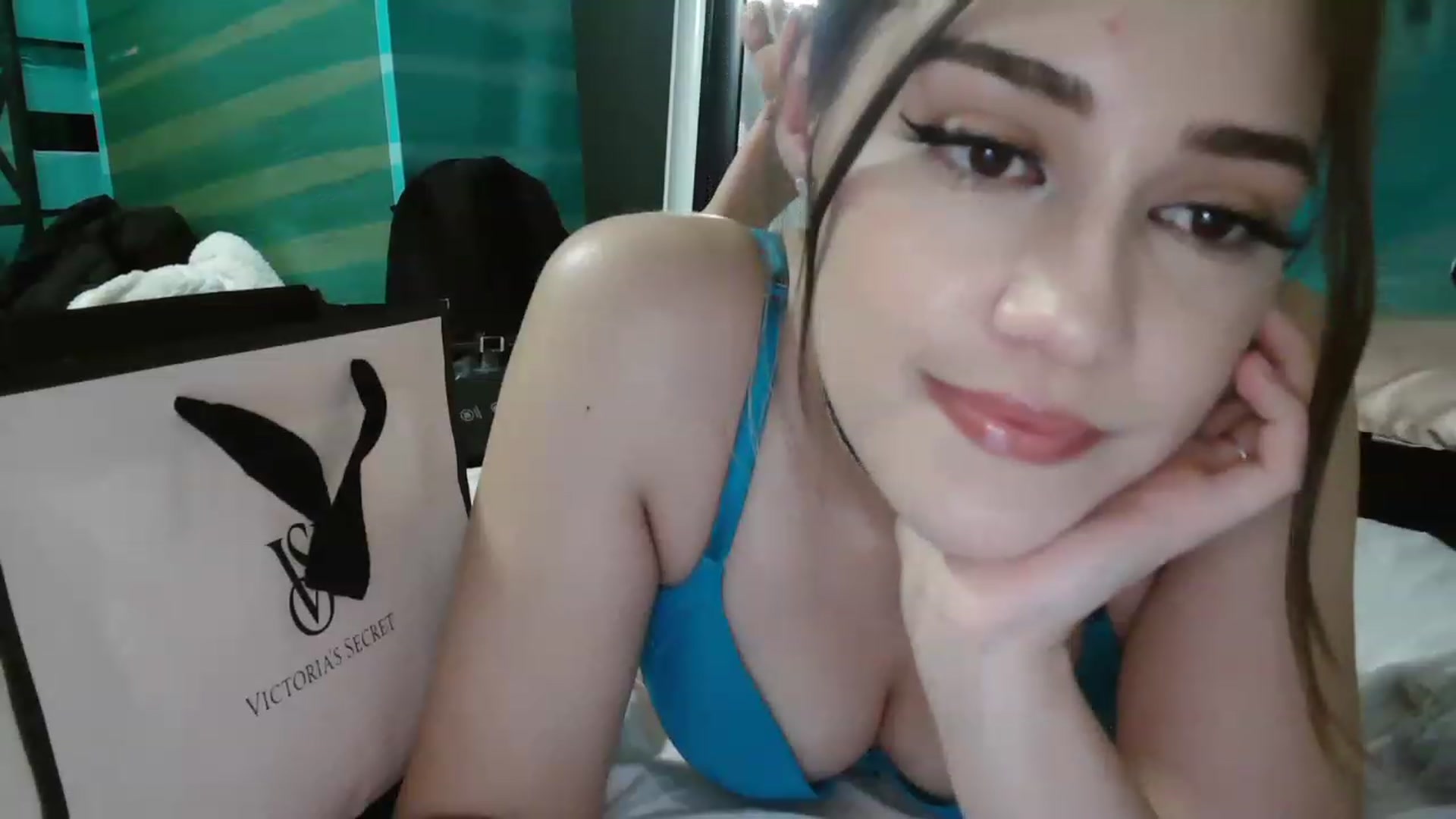 Gallery image thumbnail from Alliecat001's myfreecams stream on, 12/07/2022, 14:02 image 18 of 20