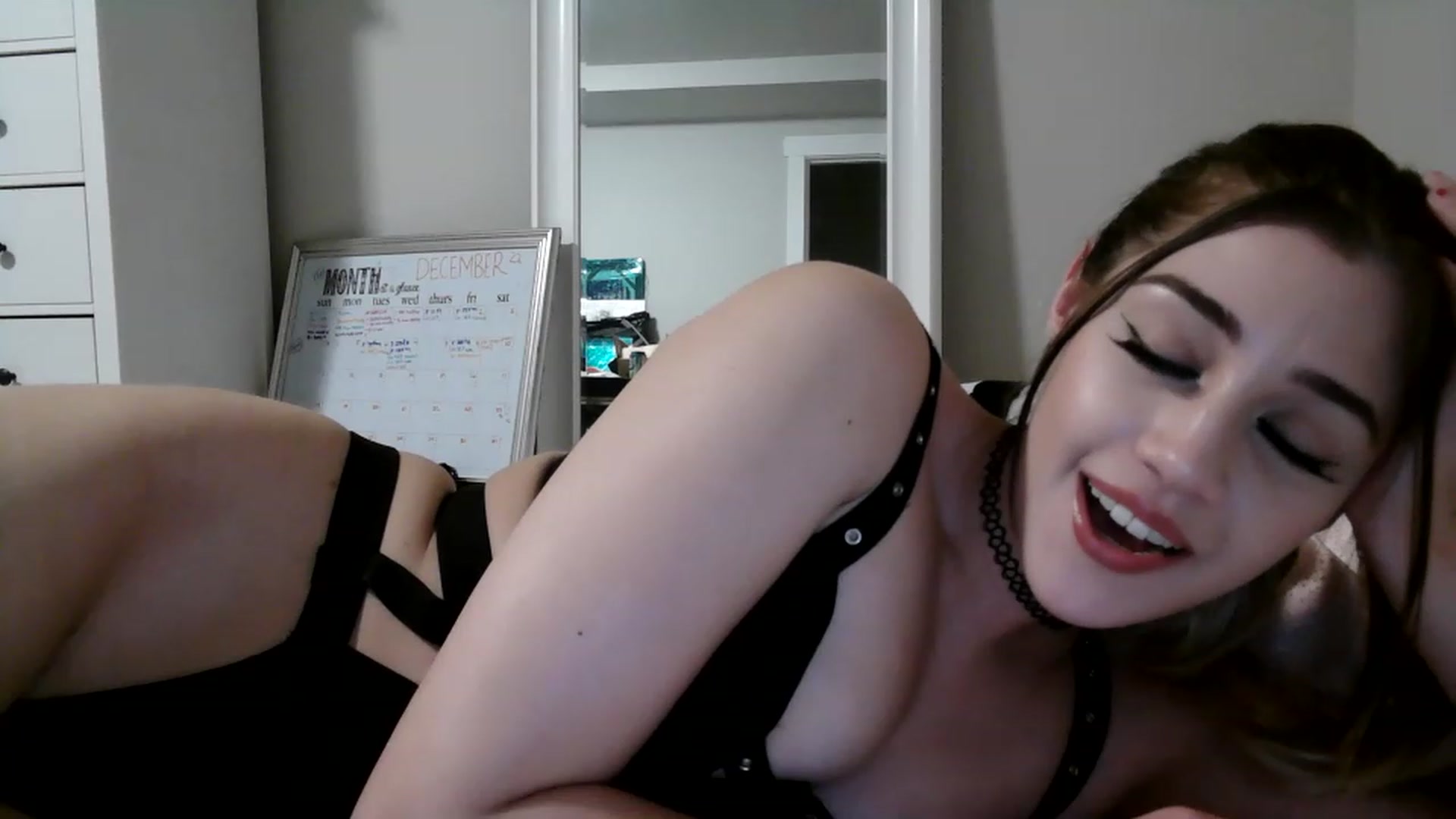 Gallery image thumbnail from Alliecat001's myfreecams stream on, 12/11/2022, 11:53 image 19 of 20