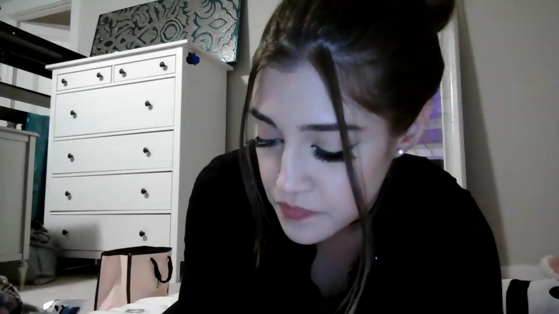 Gallery image thumbnail from Alliecat001's myfreecams stream on, 12/11/2022, 11:53 image 2 of 20