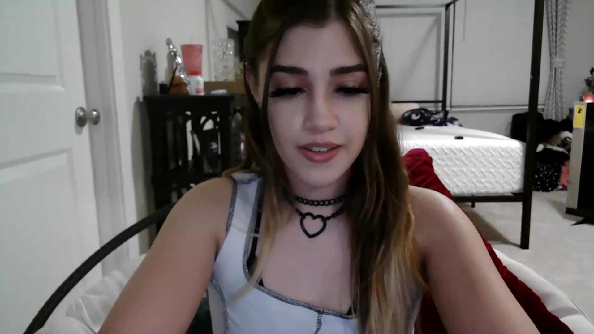 Gallery image thumbnail from Alliecat001's myfreecams stream on, 01/17/2023, 12:43 image 14 of 20
