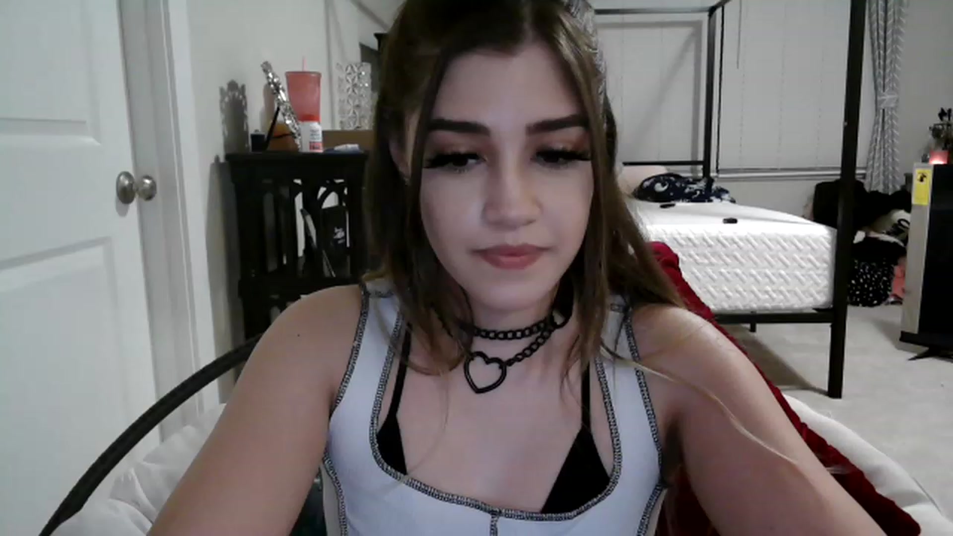Gallery image thumbnail from Alliecat001's myfreecams stream on, 01/17/2023, 12:43 image 13 of 20