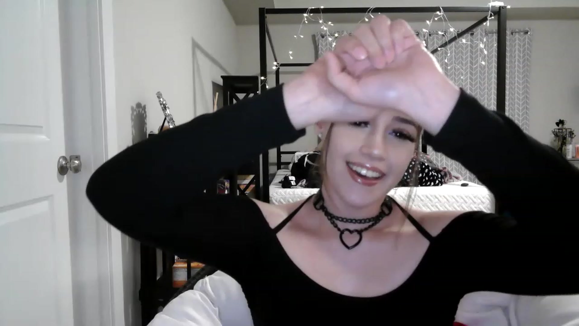 Gallery image thumbnail from Alliecat001's myfreecams stream on, 01/27/2023, 10:14 image 1 of 20
