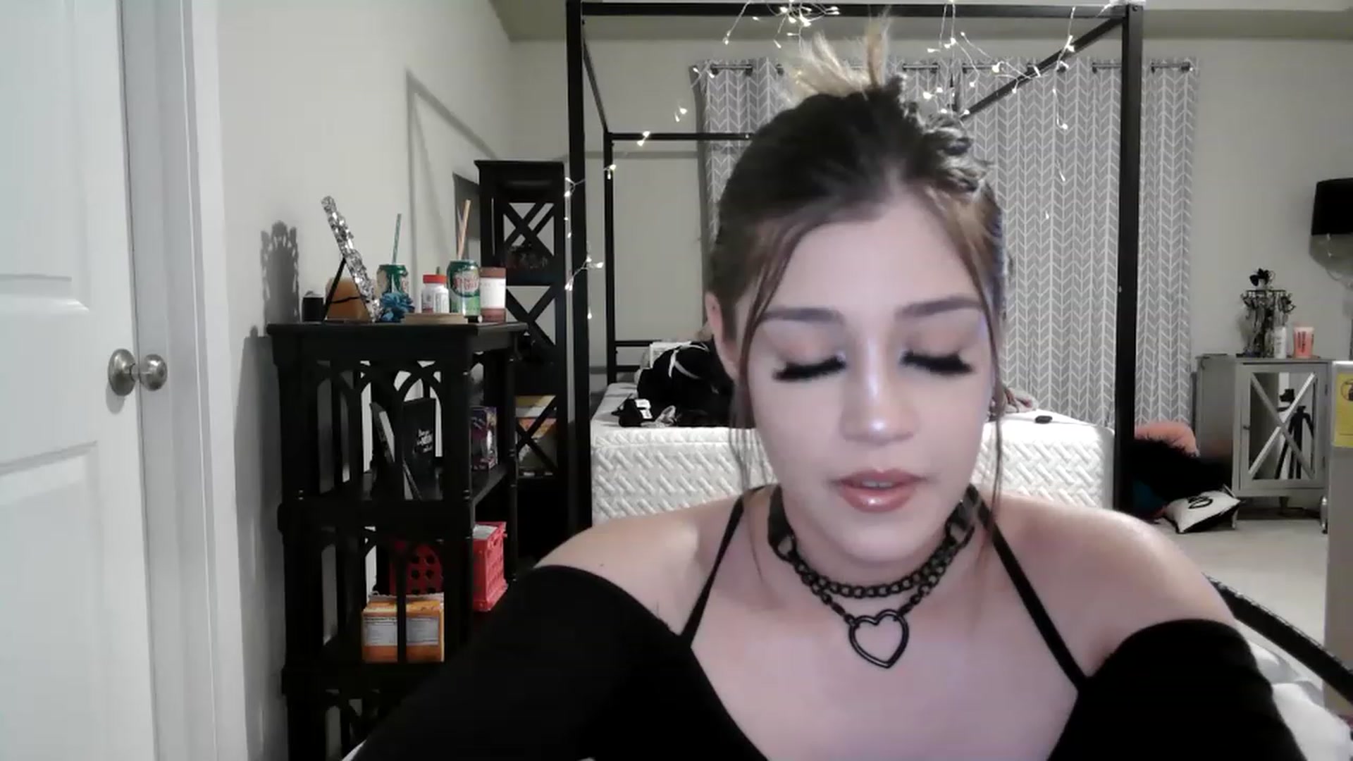 Gallery image thumbnail from Alliecat001's myfreecams stream on, 01/27/2023, 10:14 image 11 of 20