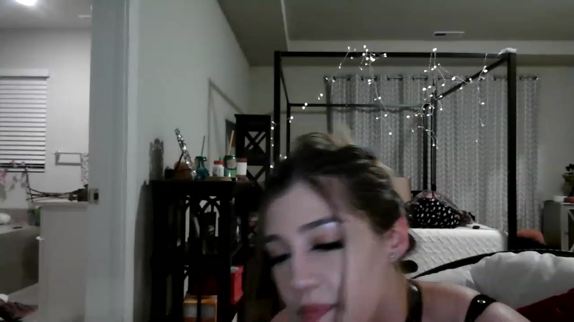 Gallery image thumbnail from Alliecat001's myfreecams stream on, 01/27/2023, 11:03 image 12 of 20