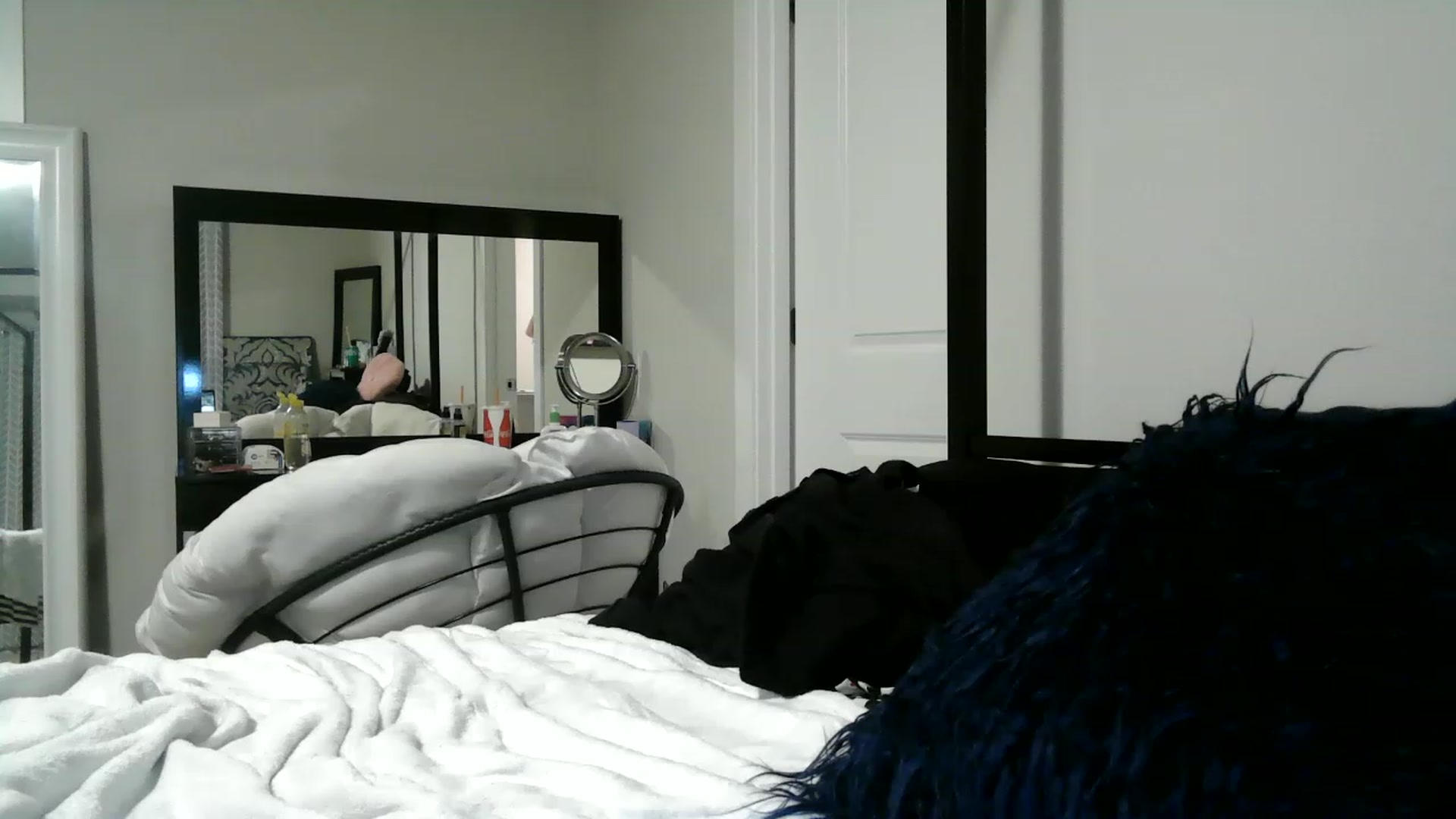 Gallery image thumbnail from Alliecat001's myfreecams stream on, 03/16/2023, 08:03 image 20 of 20