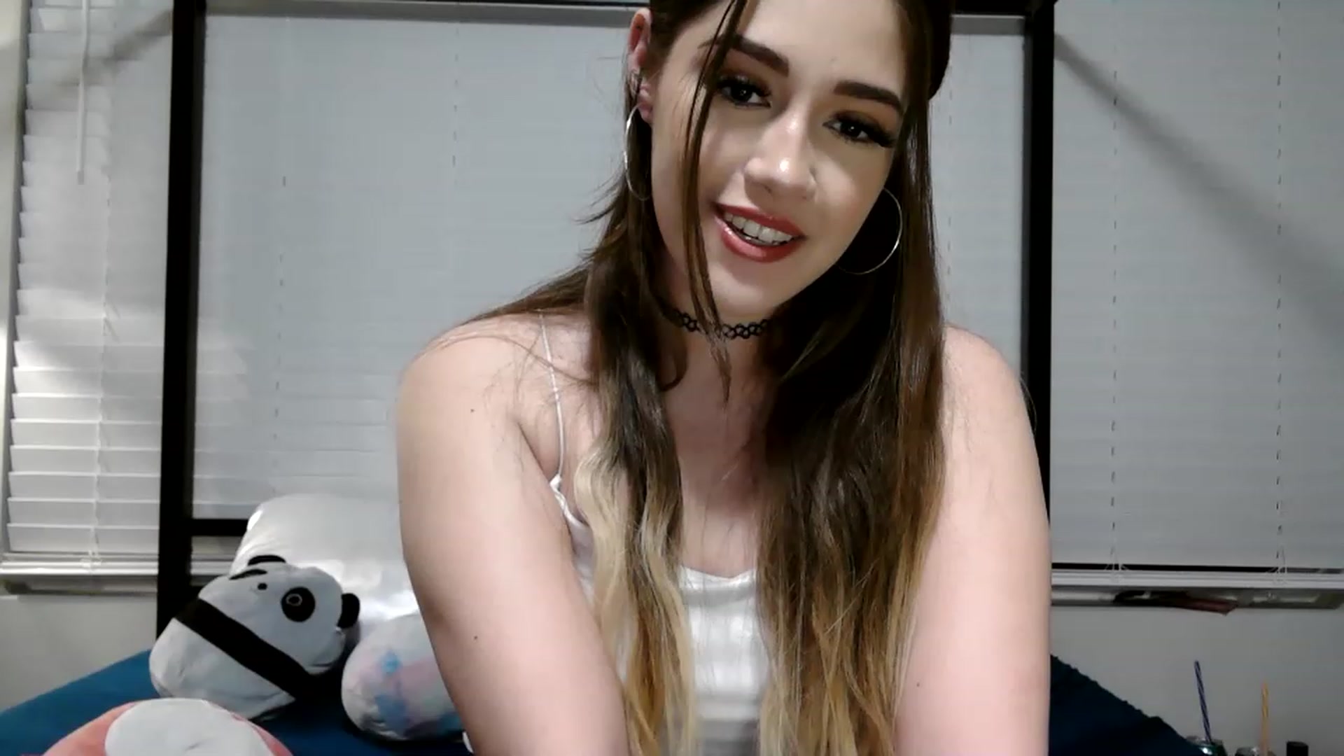 Gallery image thumbnail from Alliecat001's myfreecams stream on, 05/09/2023, 09:07 image 18 of 20