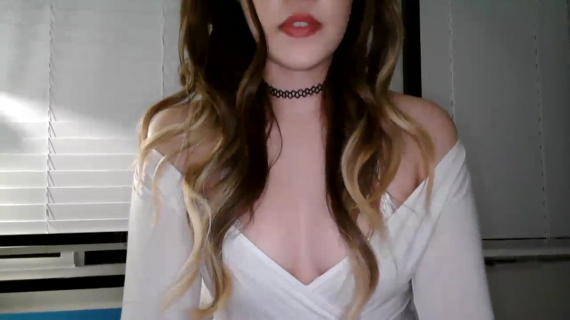 Gallery image thumbnail from Alliecat001's myfreecams stream on, 07/06/2023, 08:31 image 3 of 20