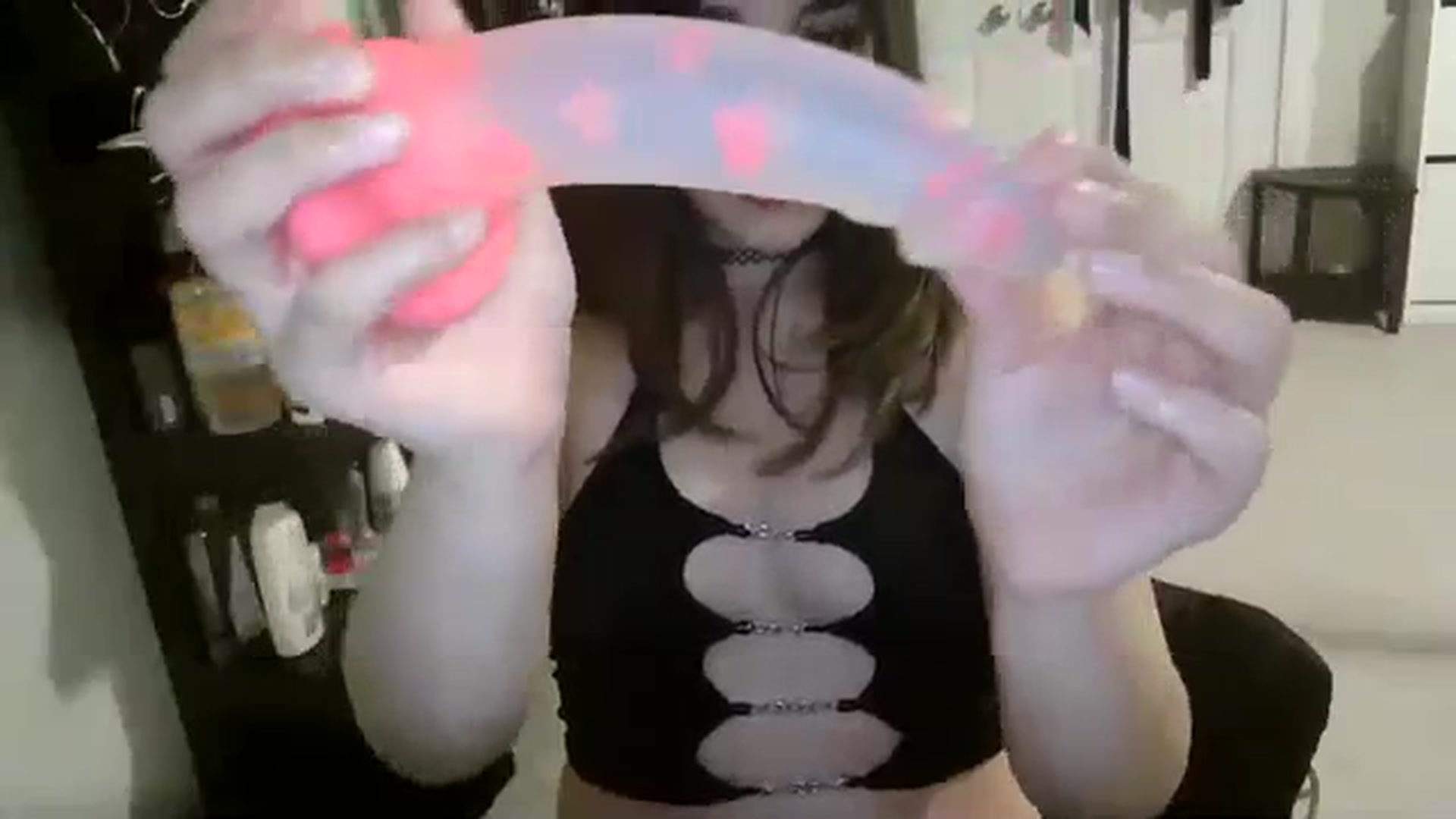 Gallery image thumbnail from Alliecat001's myfreecams stream on, 08/27/2023, 09:21 image 7 of 20