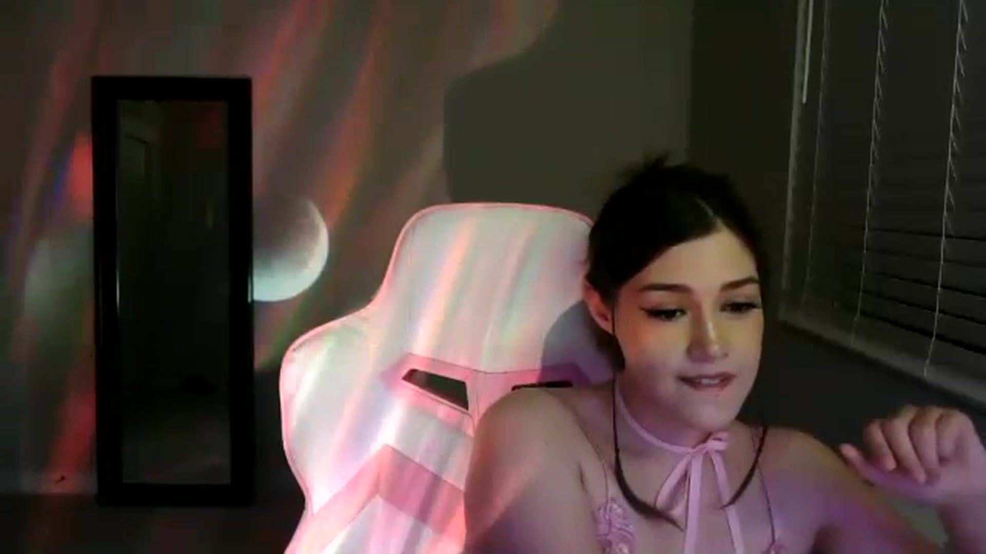 Gallery image thumbnail from Alliecat001's myfreecams stream on, 11/11/2023, 09:02 image 15 of 20