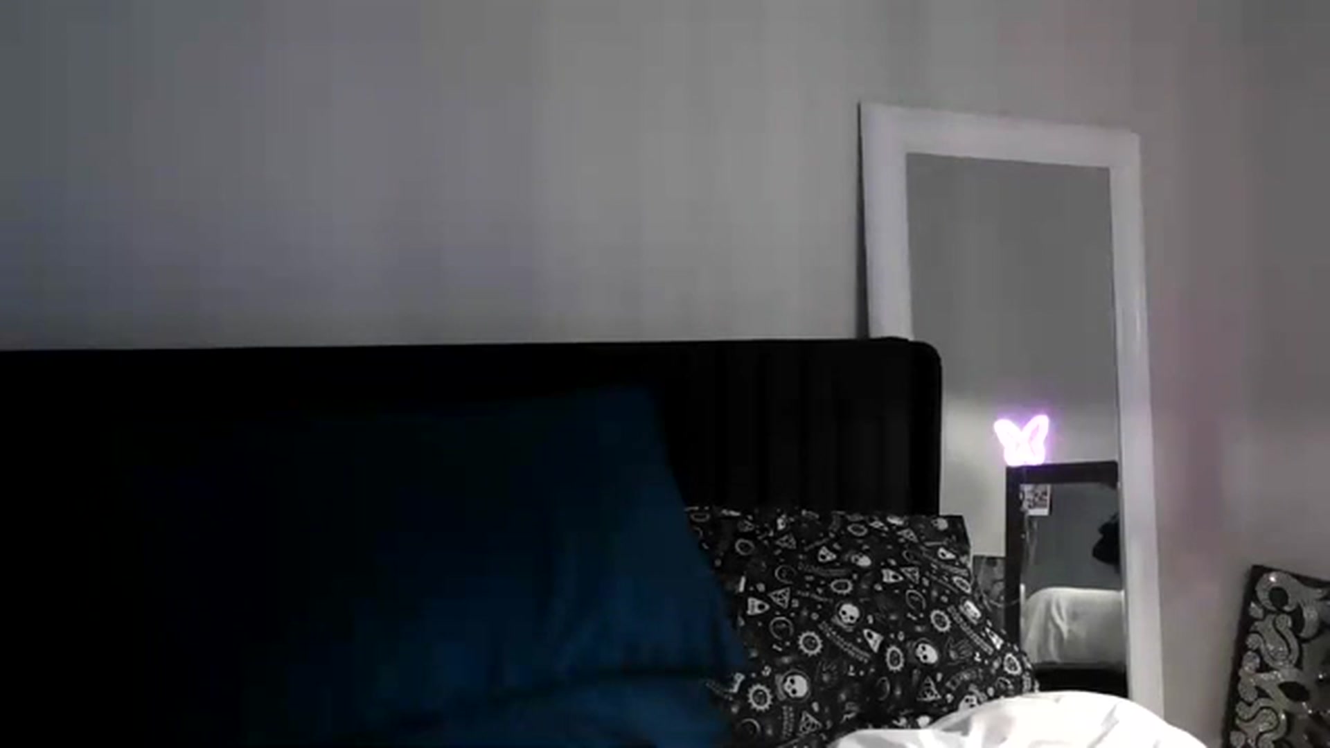 Gallery image thumbnail from Alliecat001's myfreecams stream on, 12/14/2023, 07:48 image 8 of 20