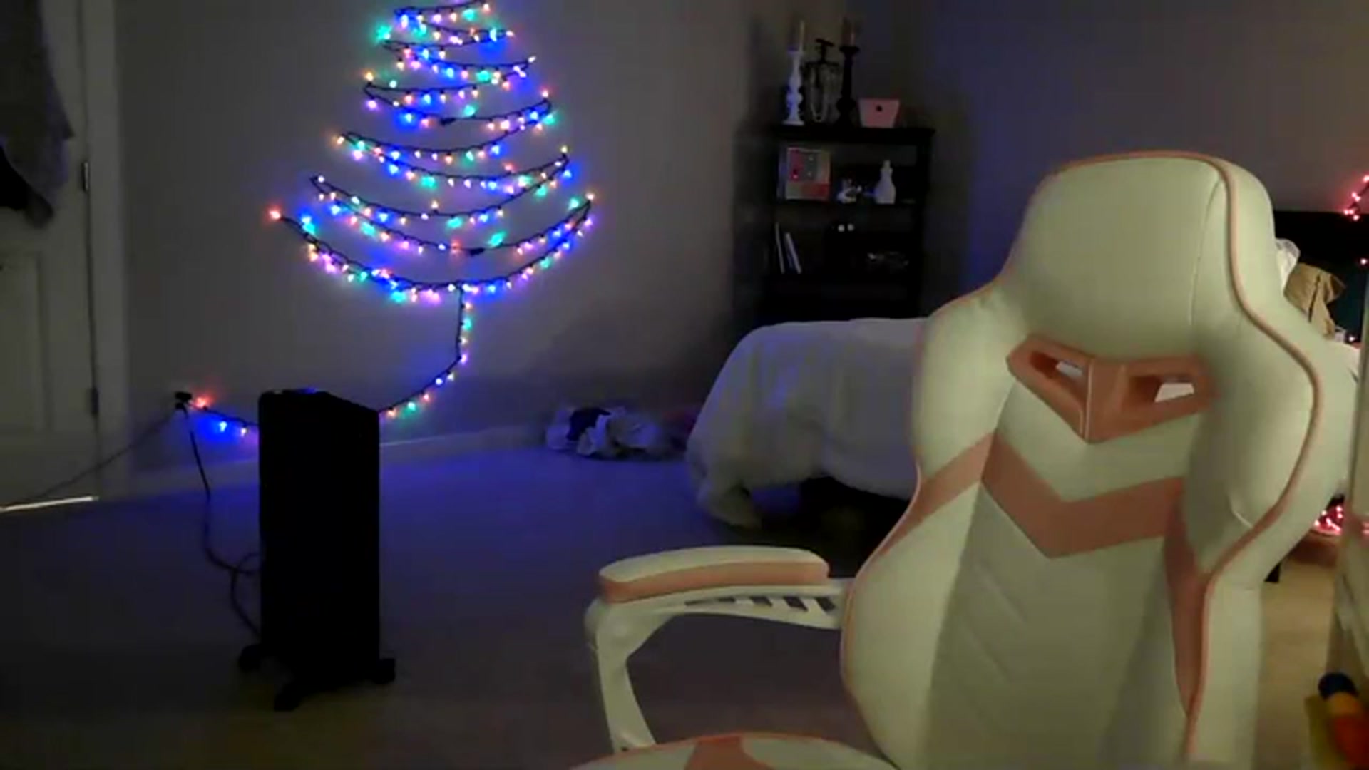 Gallery image thumbnail from Alliecat001's myfreecams stream on, 01/04/2024, 05:08 image 1 of 20