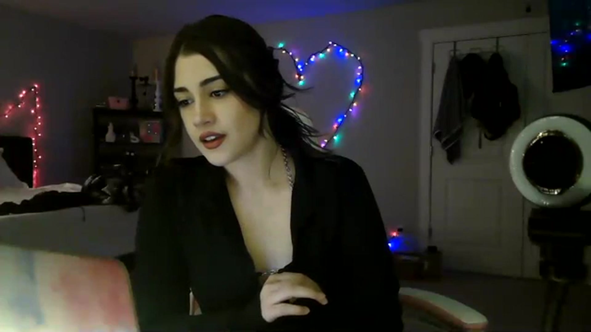 Gallery image thumbnail from Alliecat001's myfreecams stream on, 01/21/2024, 08:44 image 2 of 20