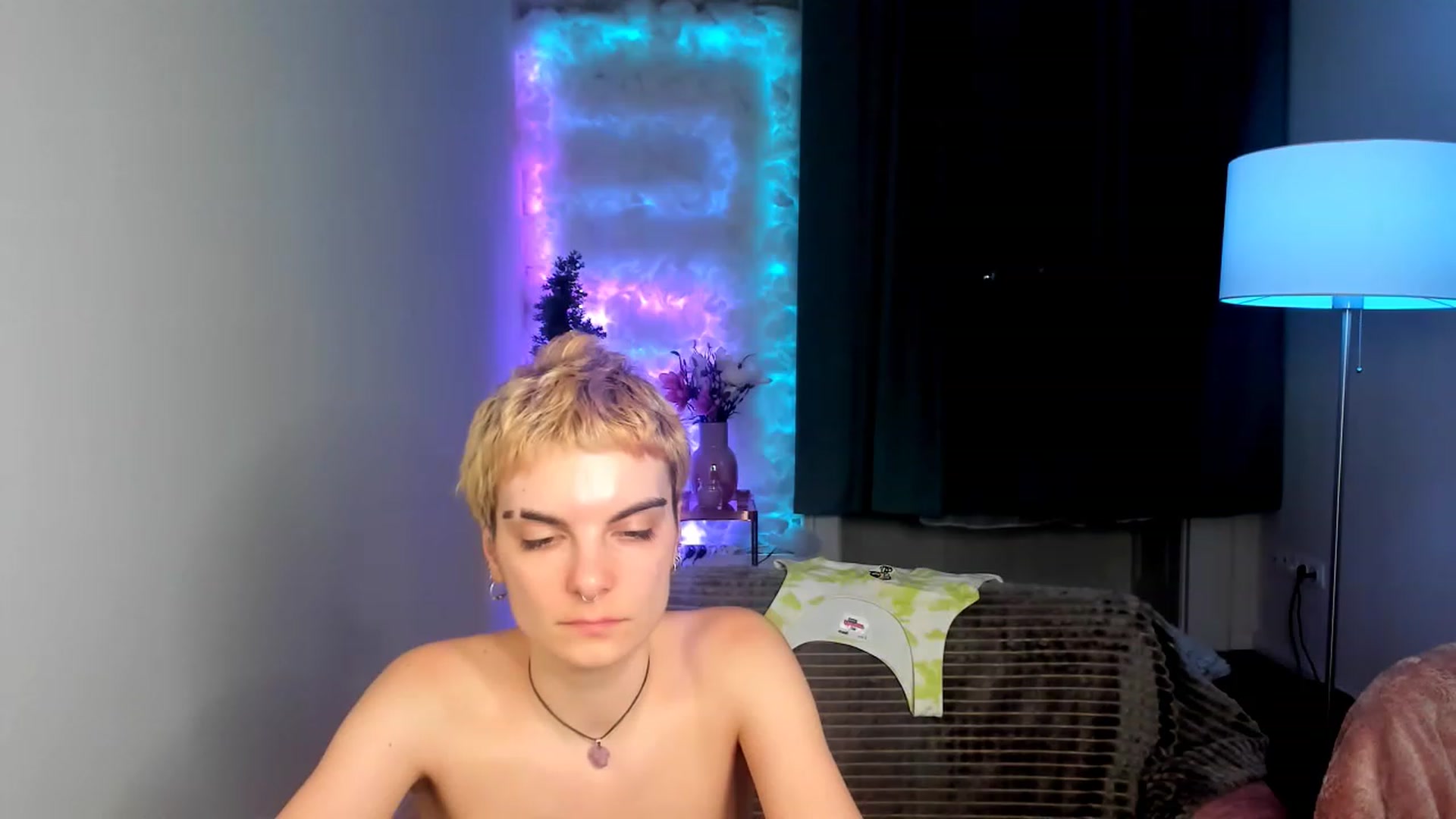 Gallery image thumbnail from AllieeSmith's myfreecams stream on, 11/14/2022, 21:30 image 18 of 20