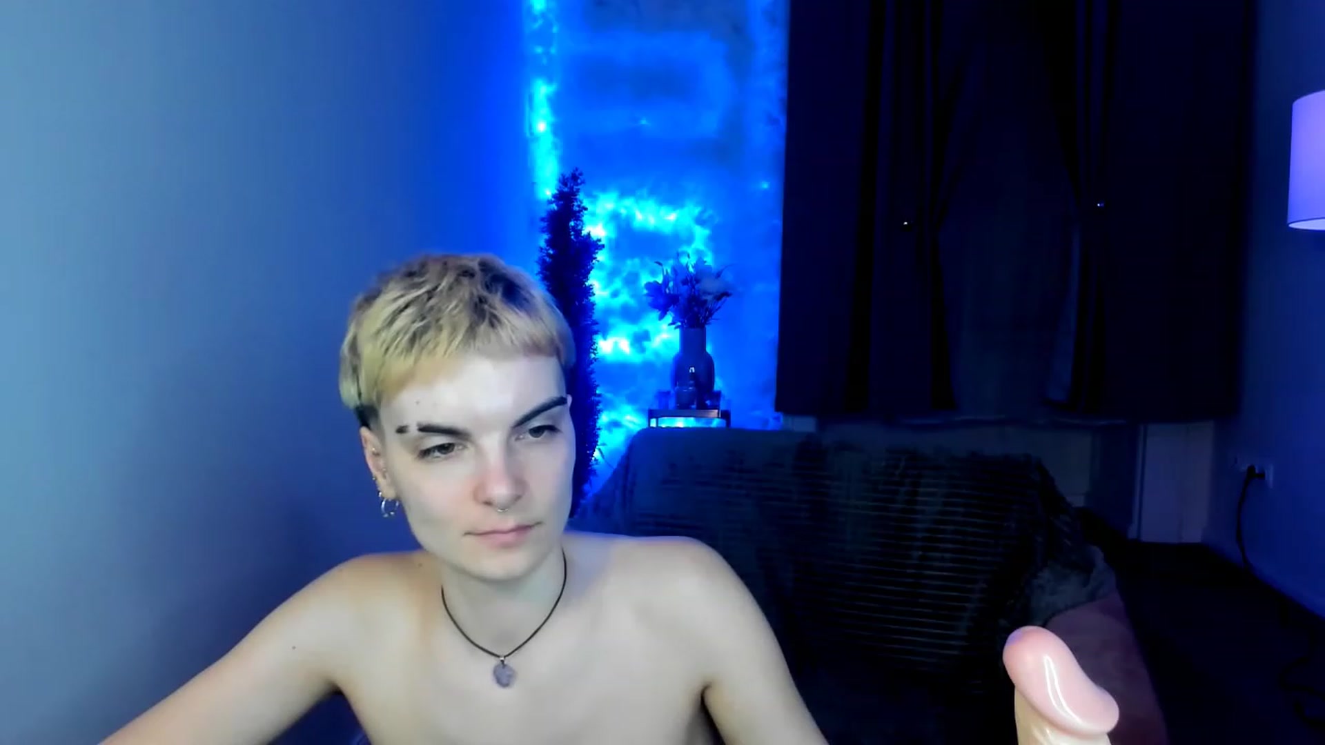 Gallery image thumbnail from AllieeSmith's myfreecams stream on, 11/16/2022, 21:36 image 7 of 20