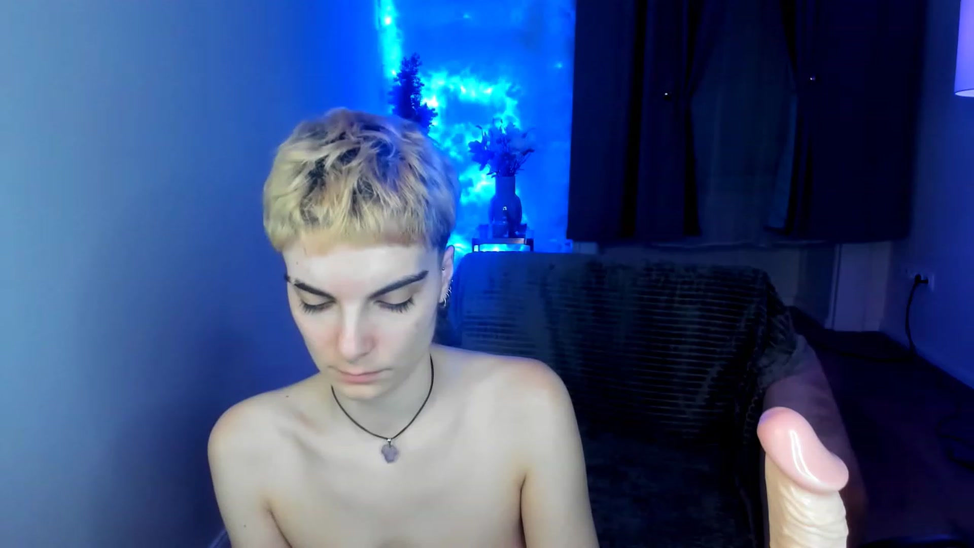 Gallery image thumbnail from AllieeSmith's myfreecams stream on, 11/16/2022, 21:36 image 14 of 20