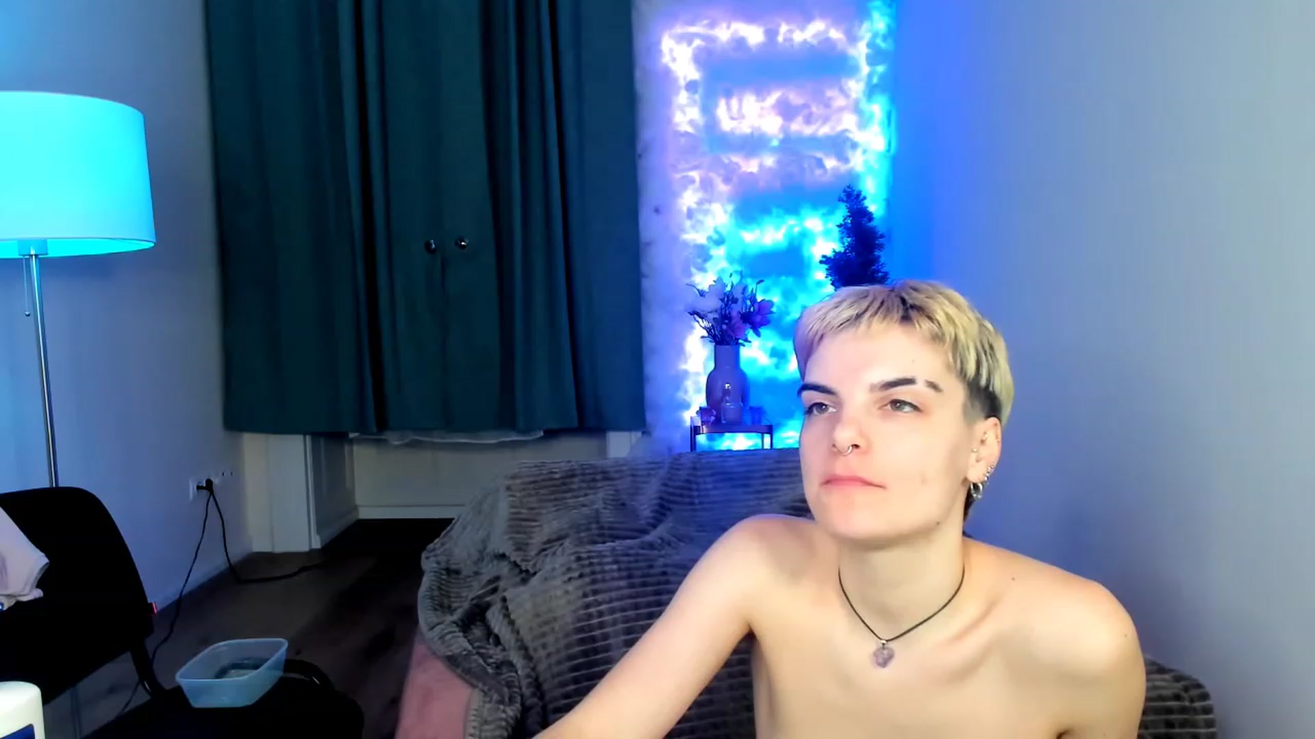 Gallery image thumbnail from AllieeSmith's myfreecams stream on, 11/25/2022, 03:32 image 11 of 20