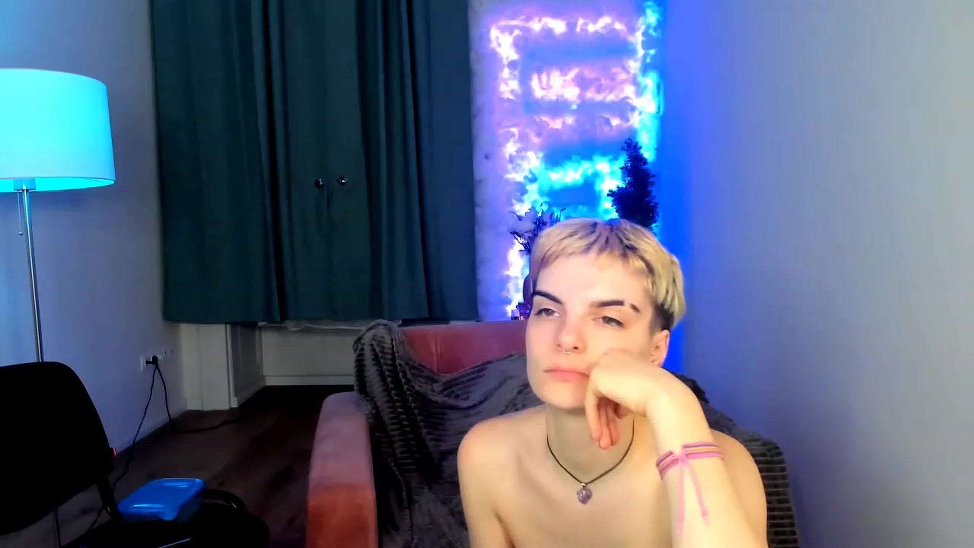 Gallery image thumbnail from AllieeSmith's myfreecams stream on, 11/25/2022, 03:32 image 20 of 20