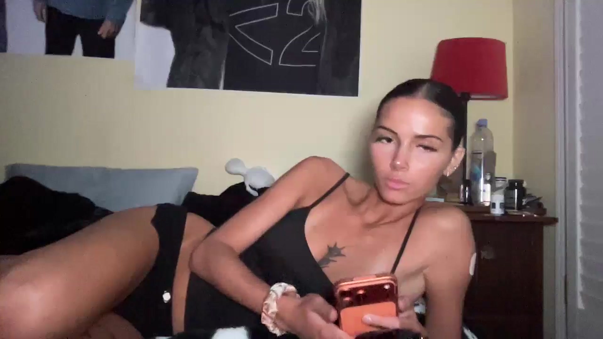 Gallery image thumbnail from Alliefrost's myfreecams stream on, 10/11/2025, 04:51 image 4 of 20