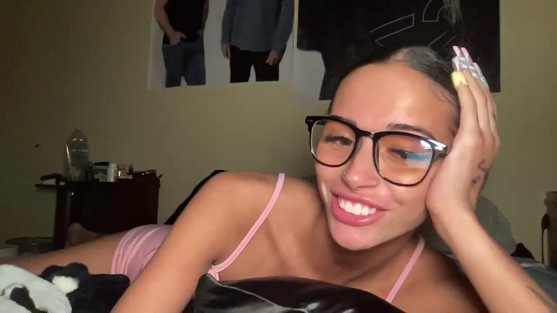 Gallery image thumbnail from Alliefrost's myfreecams stream on, 10/15/2025, 04:25 image 5 of 20