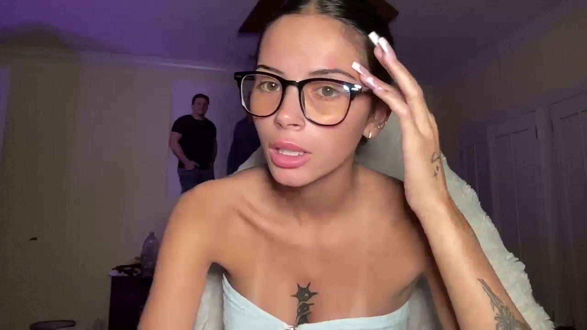 Gallery image thumbnail from Alliefrost's myfreecams stream on, 10/20/2025, 02:39 image 17 of 20