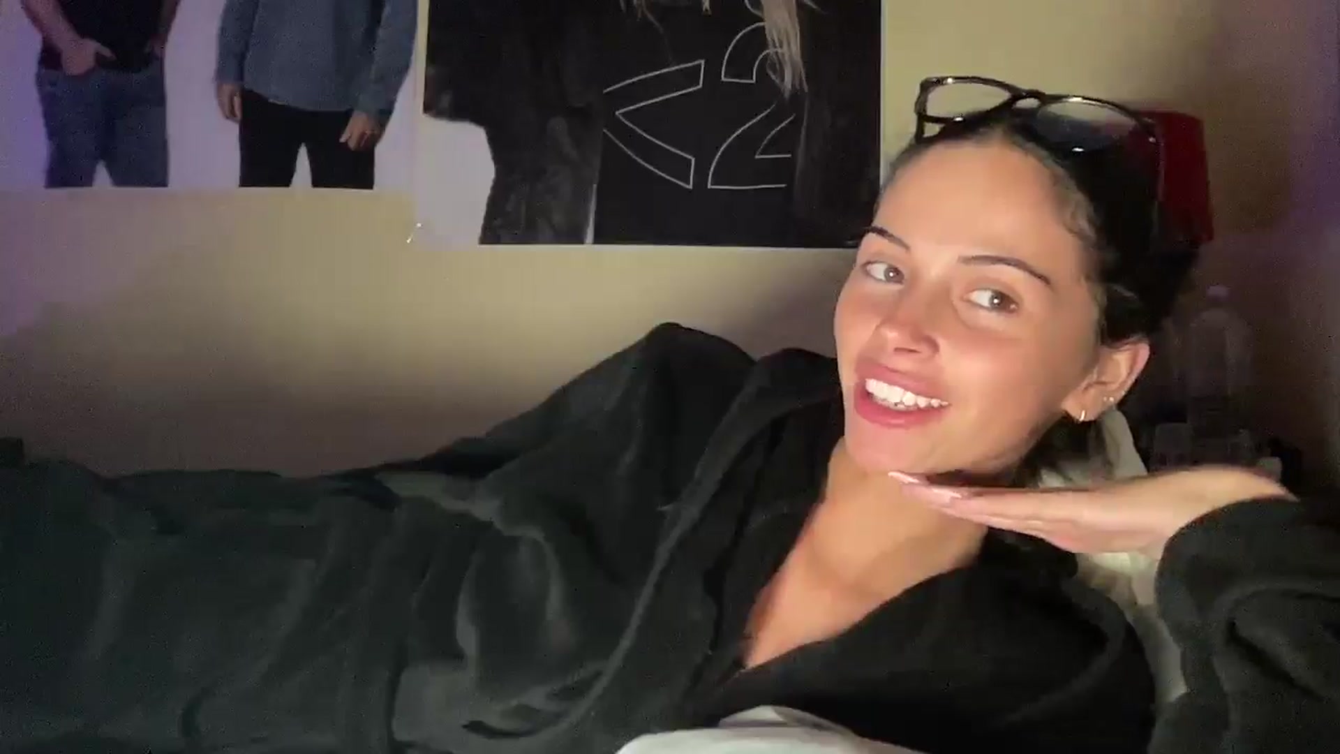 Gallery image thumbnail from Alliefrost's myfreecams stream on, 10/23/2025, 04:39 image 5 of 20