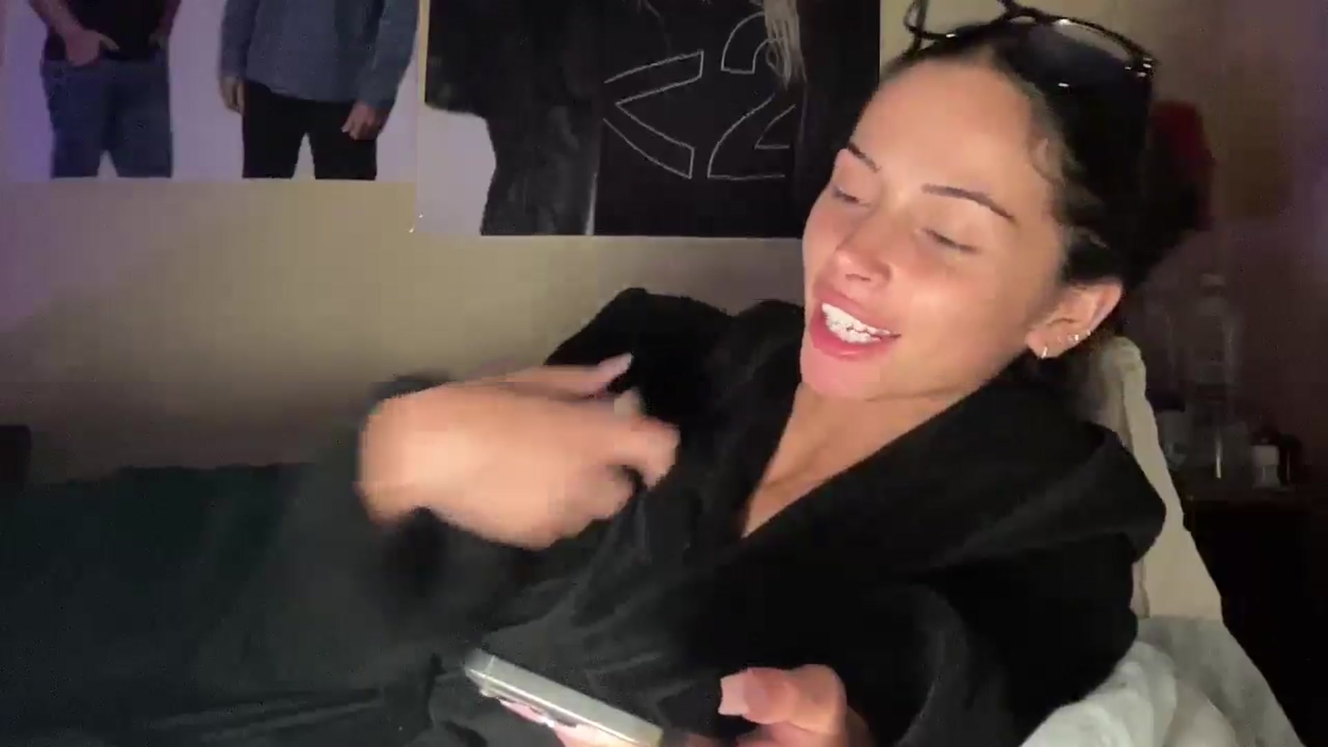 Gallery image thumbnail from Alliefrost's myfreecams stream on, 10/23/2025, 04:39 image 7 of 20