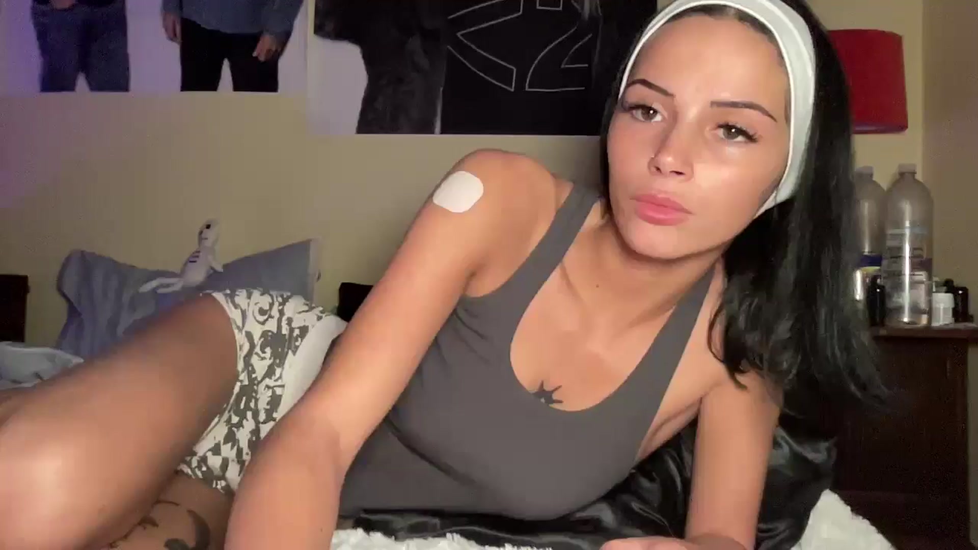 Gallery image thumbnail from Alliefrost's myfreecams stream on, 10/25/2025, 03:44 image 18 of 20