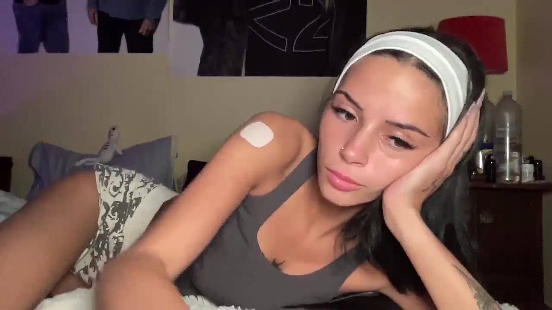 Gallery image thumbnail from Alliefrost's myfreecams stream on, 10/25/2025, 03:44 image 5 of 20