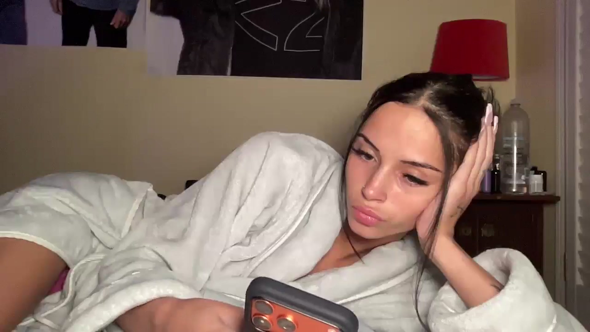 Gallery image thumbnail from Alliefrost's myfreecams stream on, 10/27/2025, 02:56 image 4 of 20