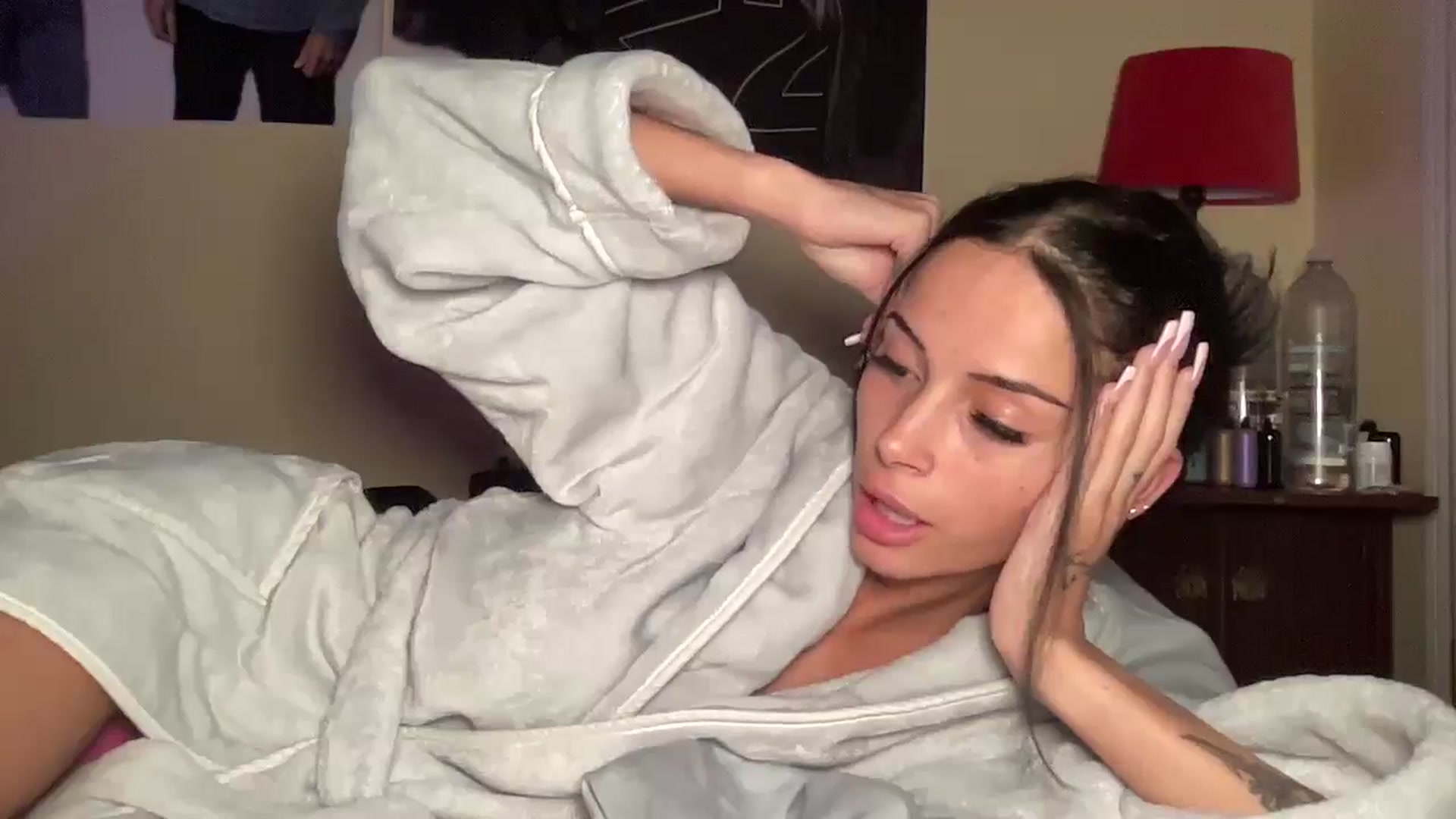 Gallery image thumbnail from Alliefrost's myfreecams stream on, 10/27/2025, 05:06 image 7 of 20