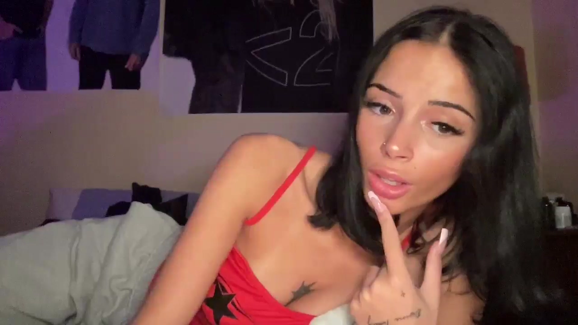 Gallery image thumbnail from Alliefrost's myfreecams stream on, 10/30/2025, 03:26 image 15 of 20
