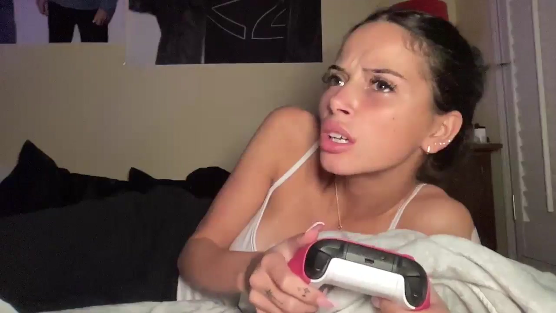 Gallery image thumbnail from Alliefrost's myfreecams stream on, 11/03/2025, 04:51 image 11 of 20