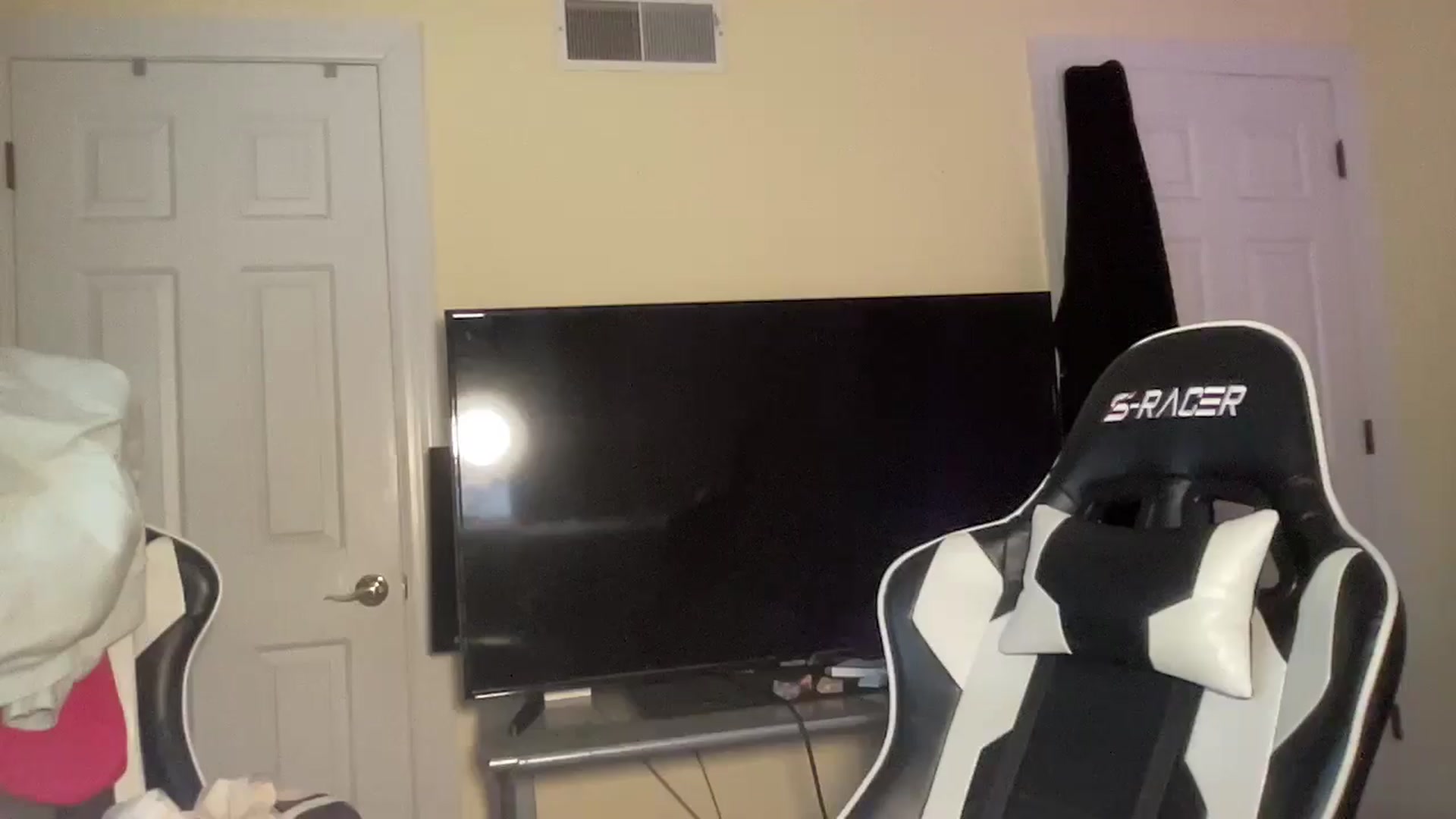 Gallery image thumbnail from Alliefrost's myfreecams stream on, 11/06/2025, 22:22 image 17 of 20
