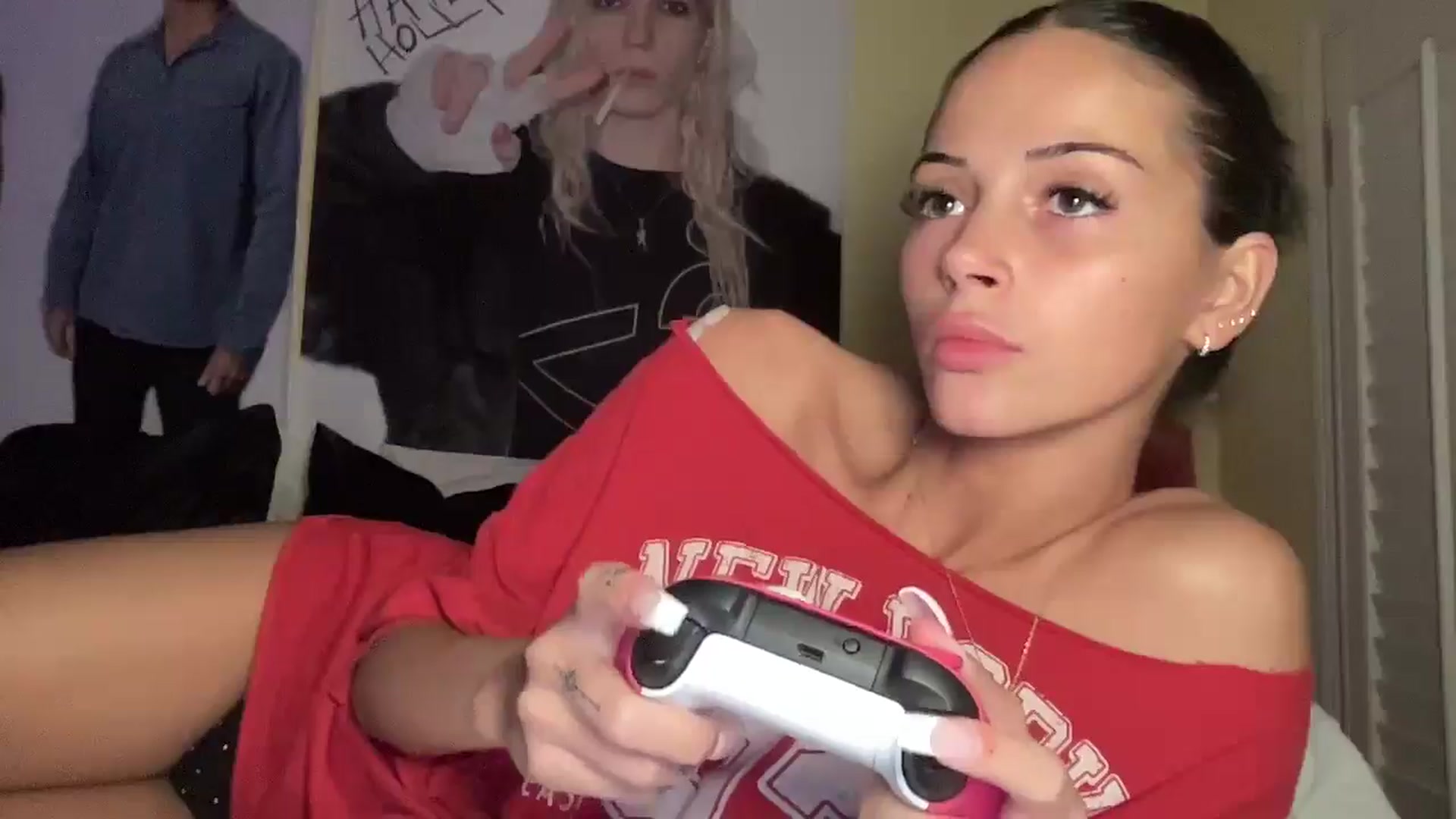 Gallery image thumbnail from Alliefrost's myfreecams stream on, 11/09/2025, 02:15 image 6 of 20